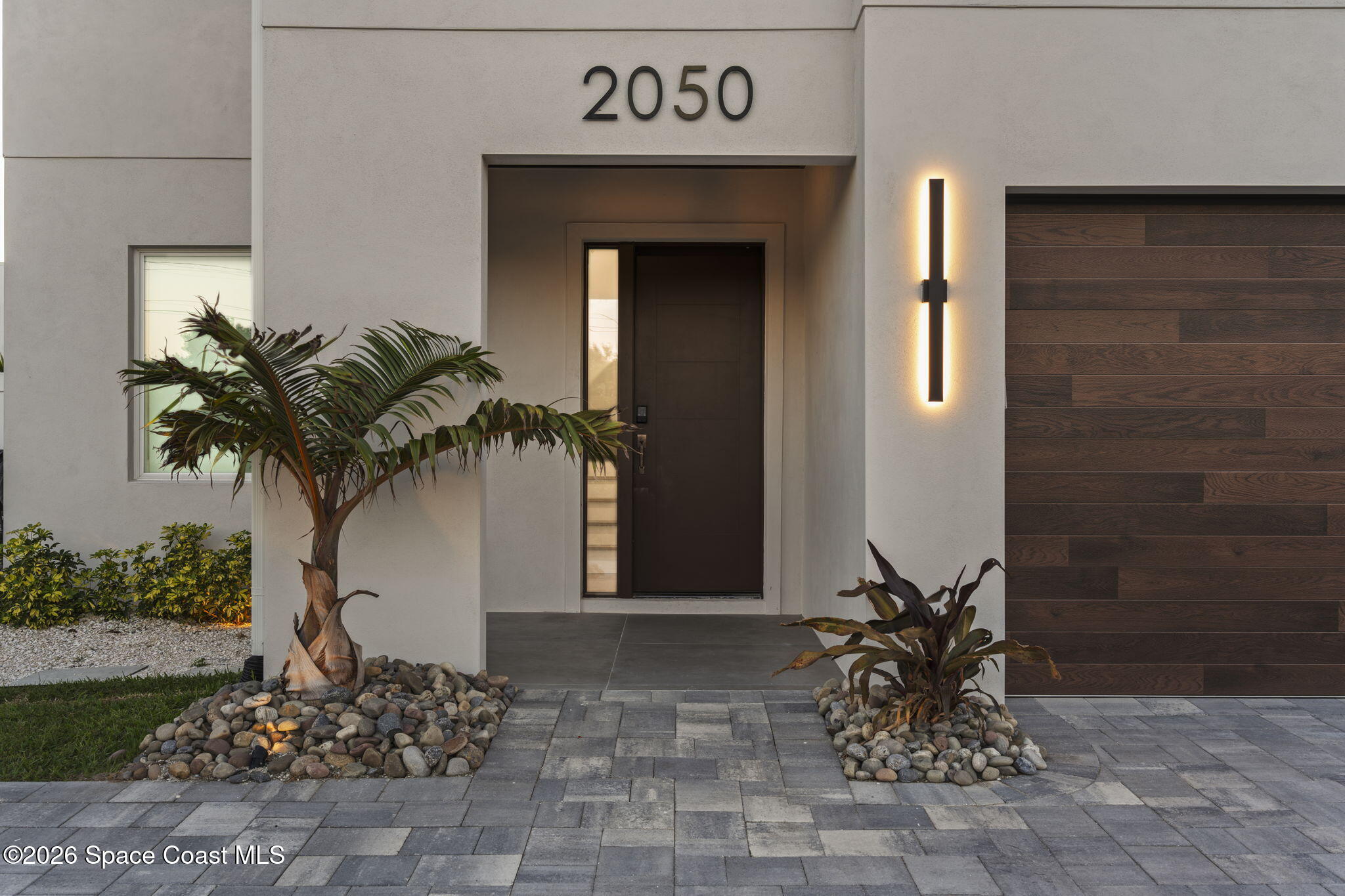 2050 S Atlantic Avenue