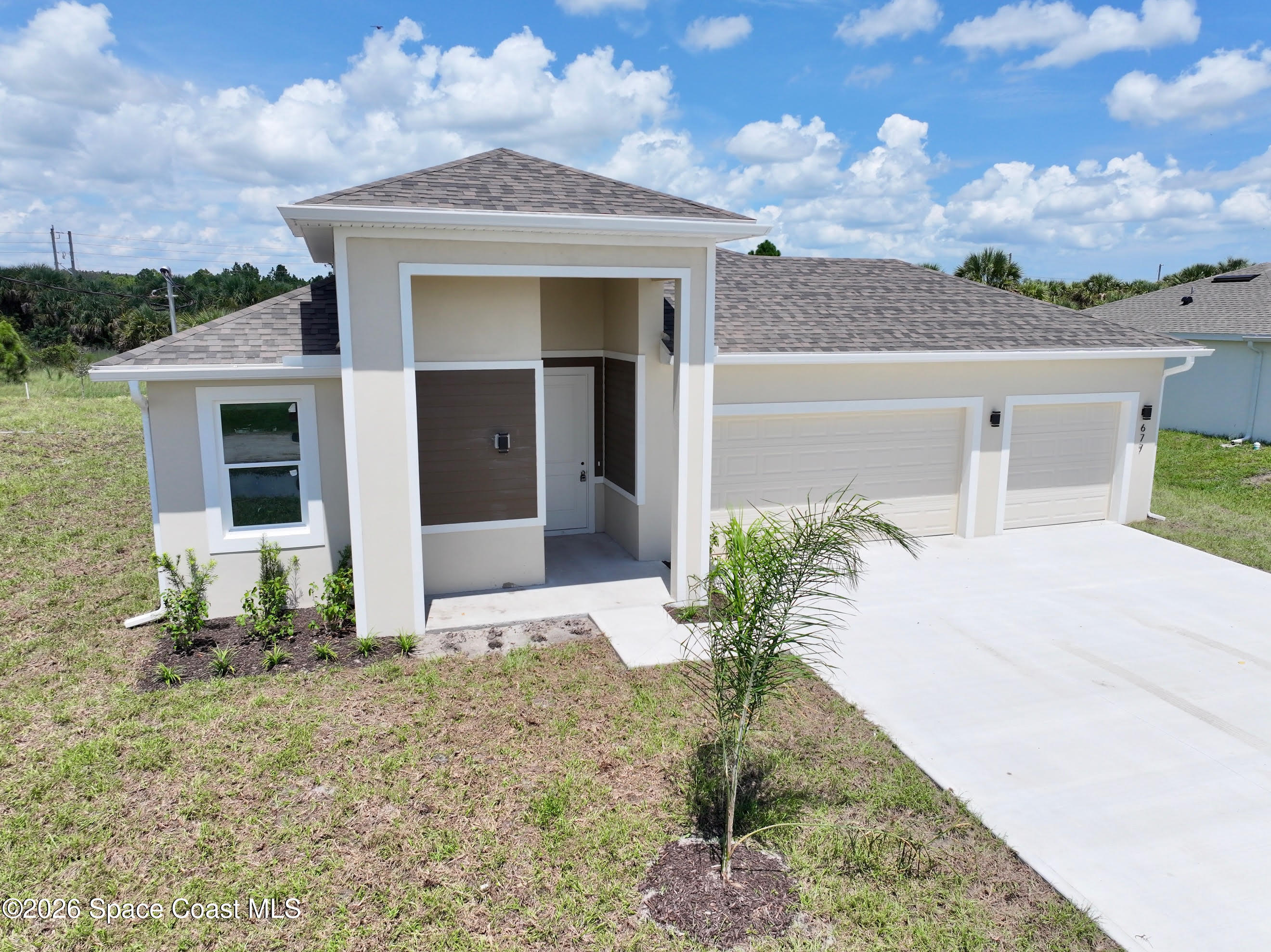 371 Halloran Street SE