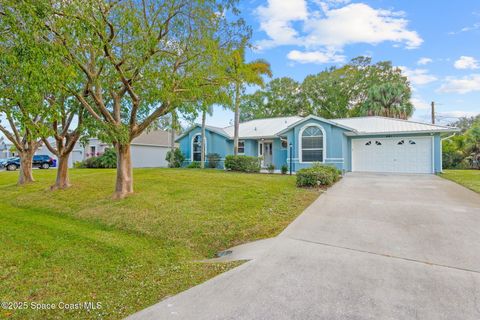 Photo of 441 Avocado Avenue, Sebastian, FL 32958 (MLS # 1064193)
