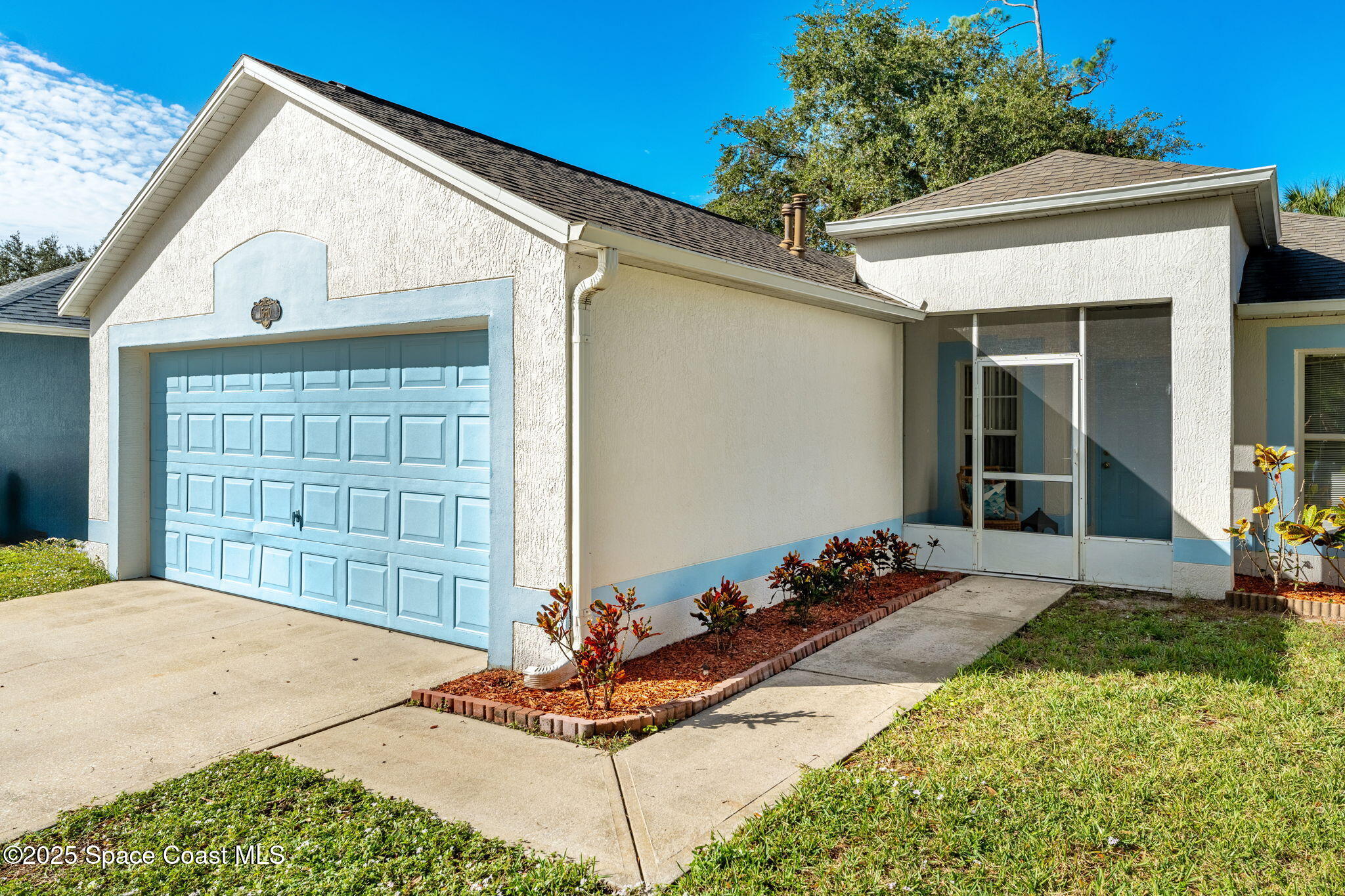 1560 Vista Lake Circle