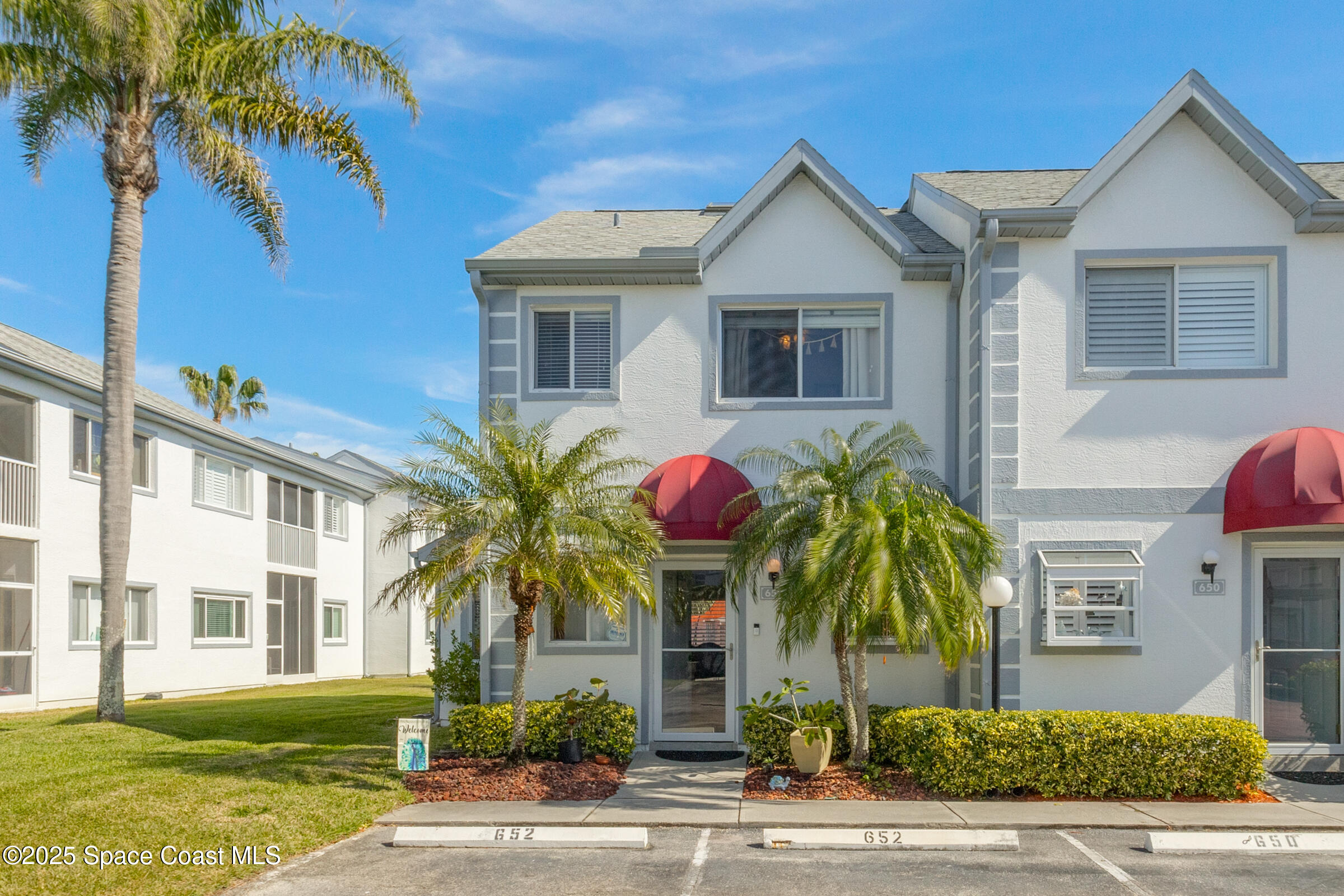 652 Seaport Boulevard T230