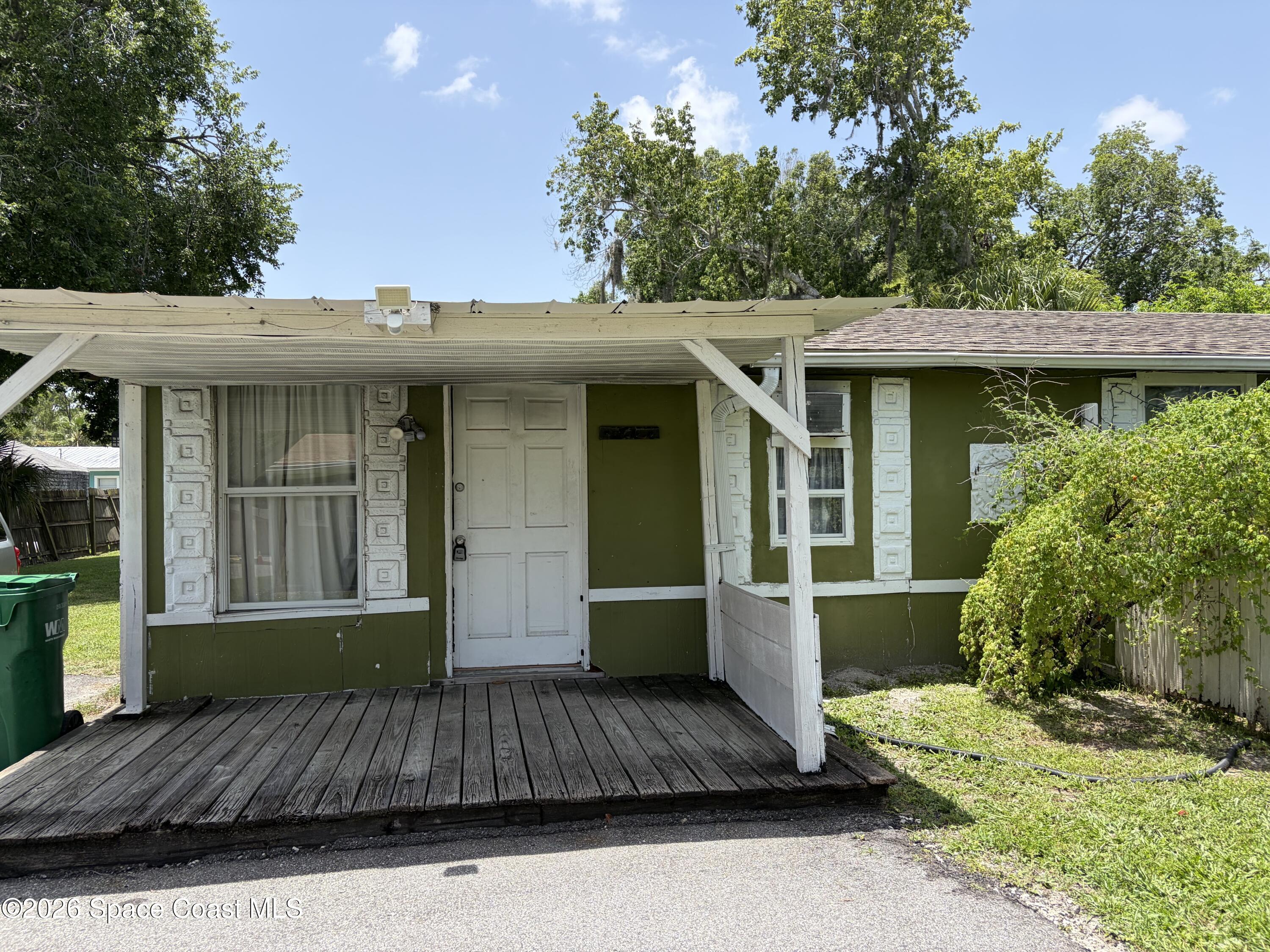 Photo 1 of 9 — 329 Pine Avenue E, Cocoa, FL 32922