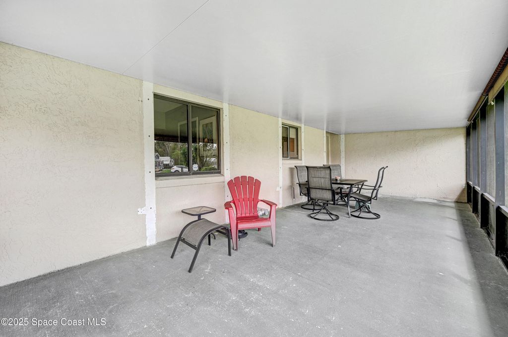 Photo of 1078 Grapefruit Road SE, Palm Bay, FL 32909 (MLS # 1059075)