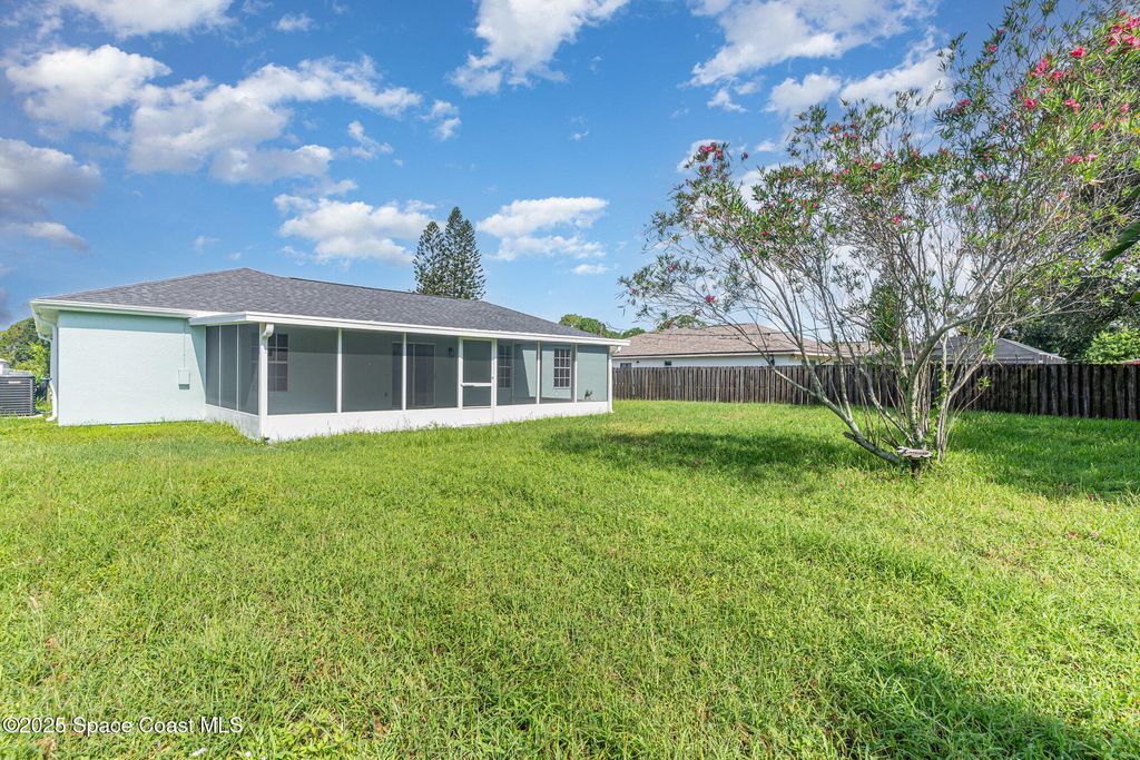 Photo of 1191 Glencove Avenue NW, Palm Bay, FL 32907 (MLS # 1055600)