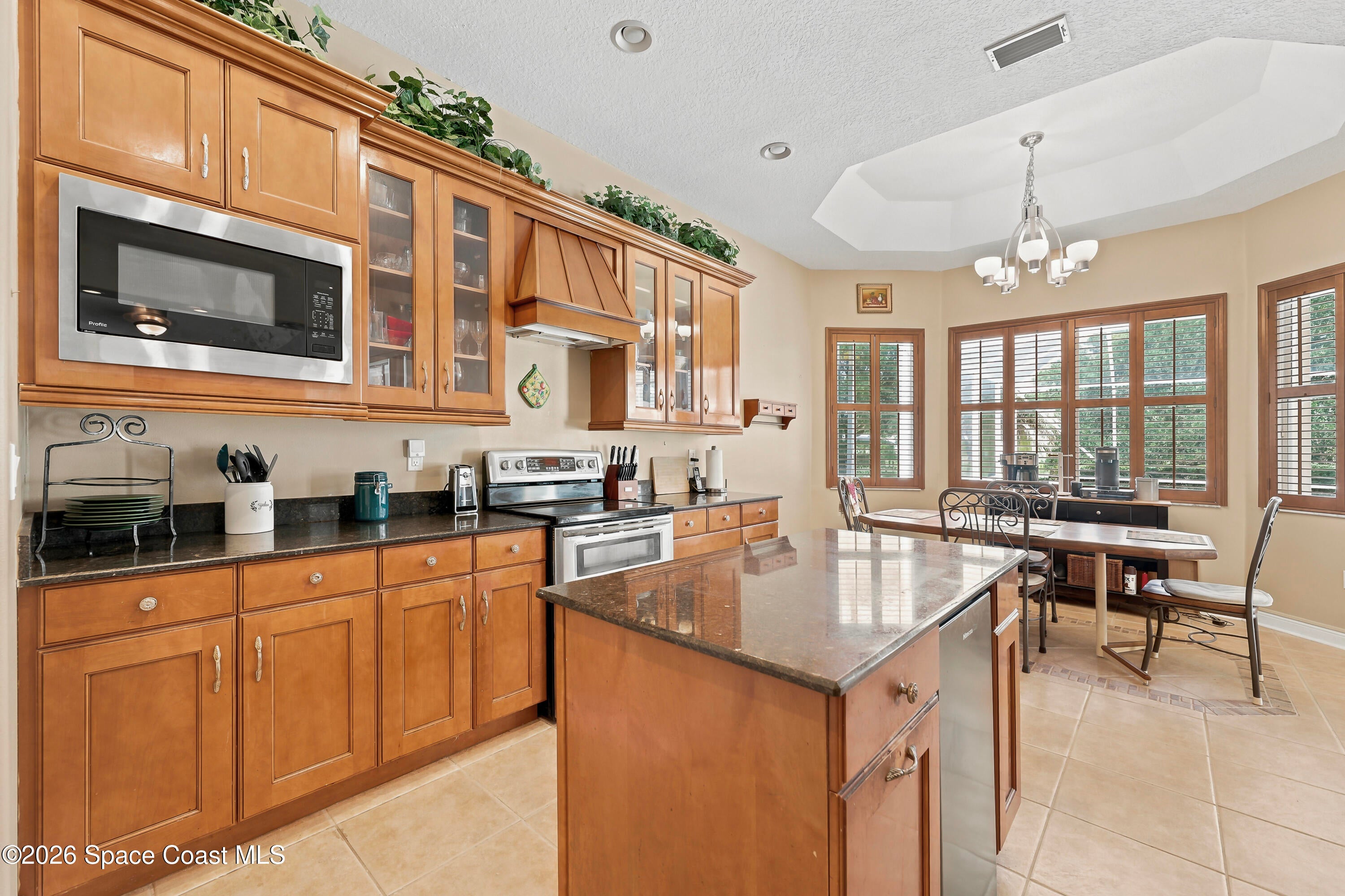 3933 Postridge Trail