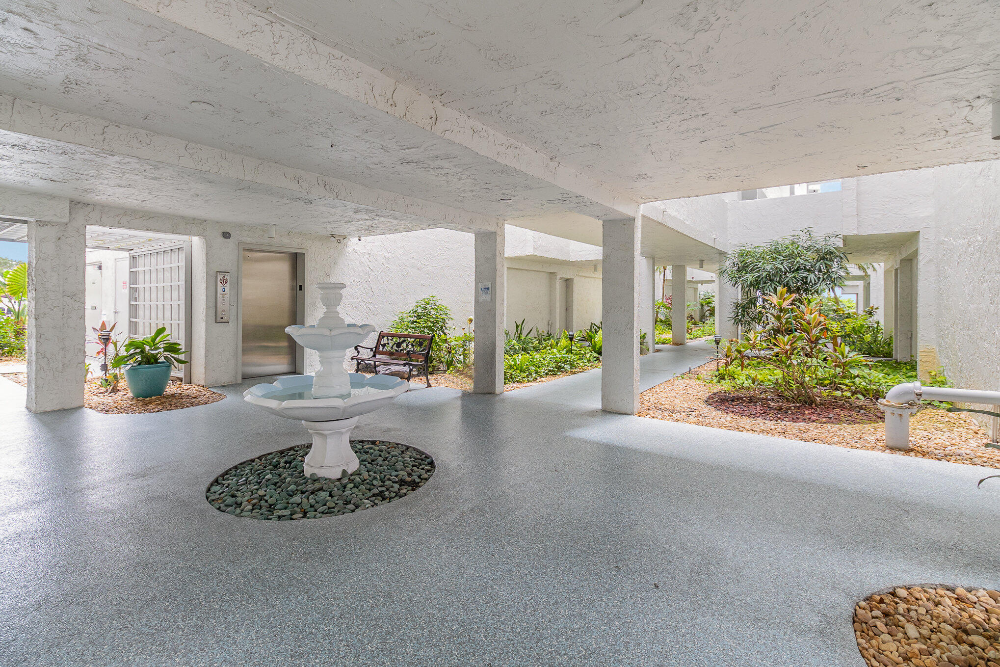 5011 Dixie Highway NE 210