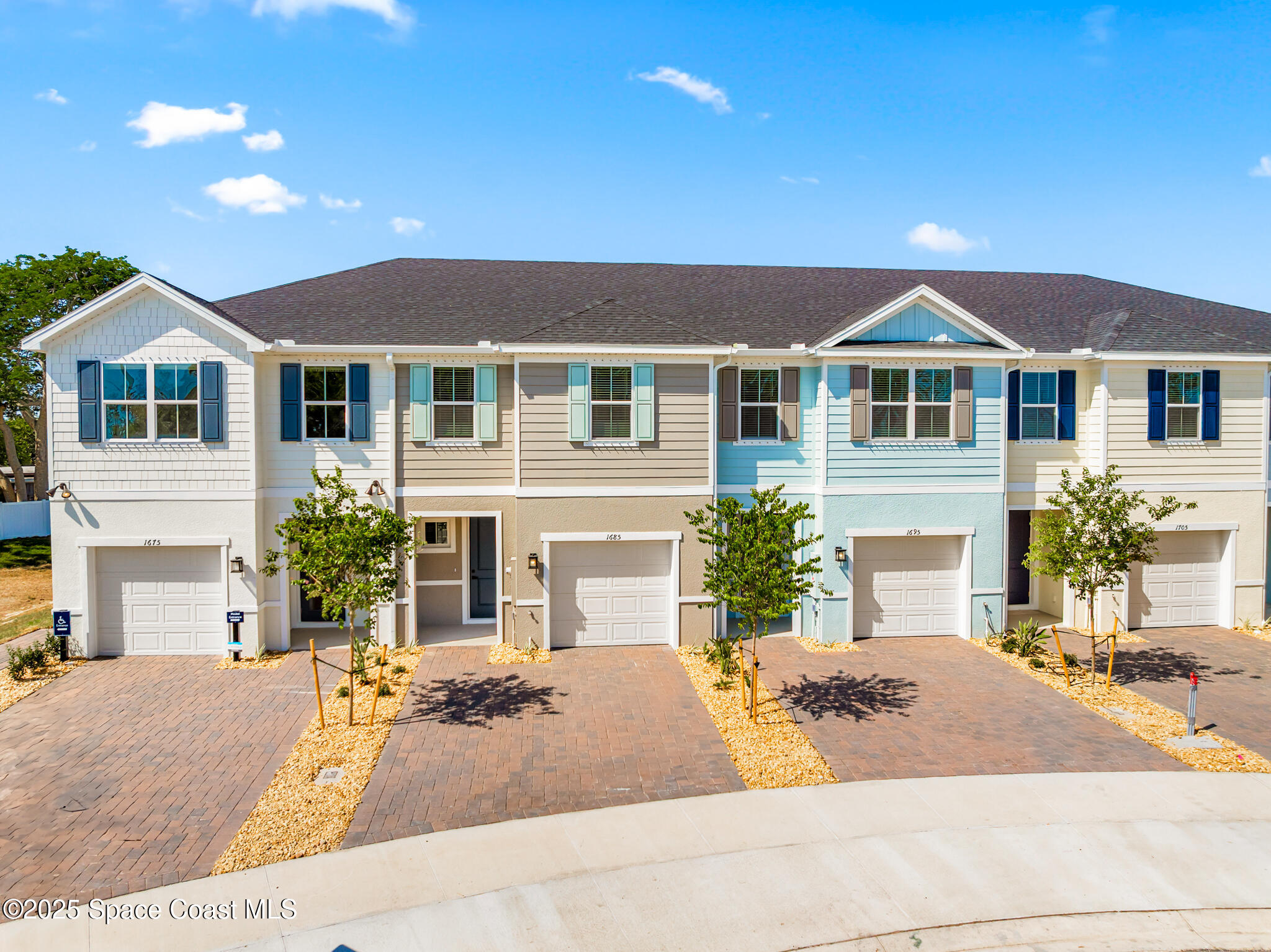 1855 Kendall Pointe Place