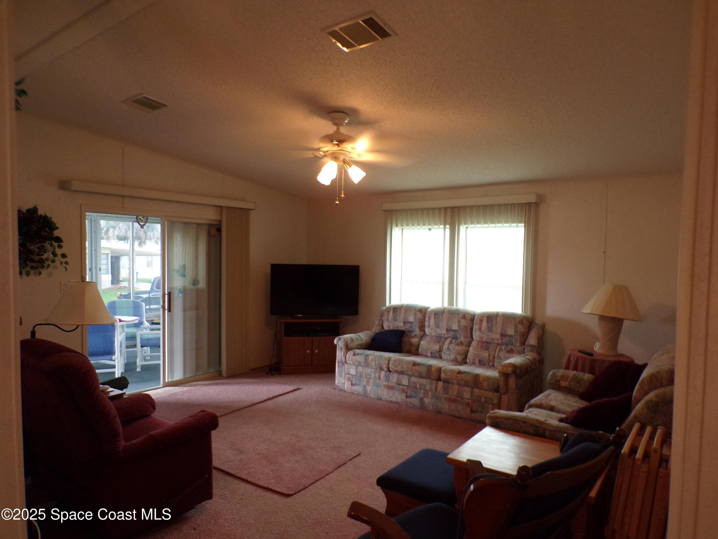 941 Wren Circle