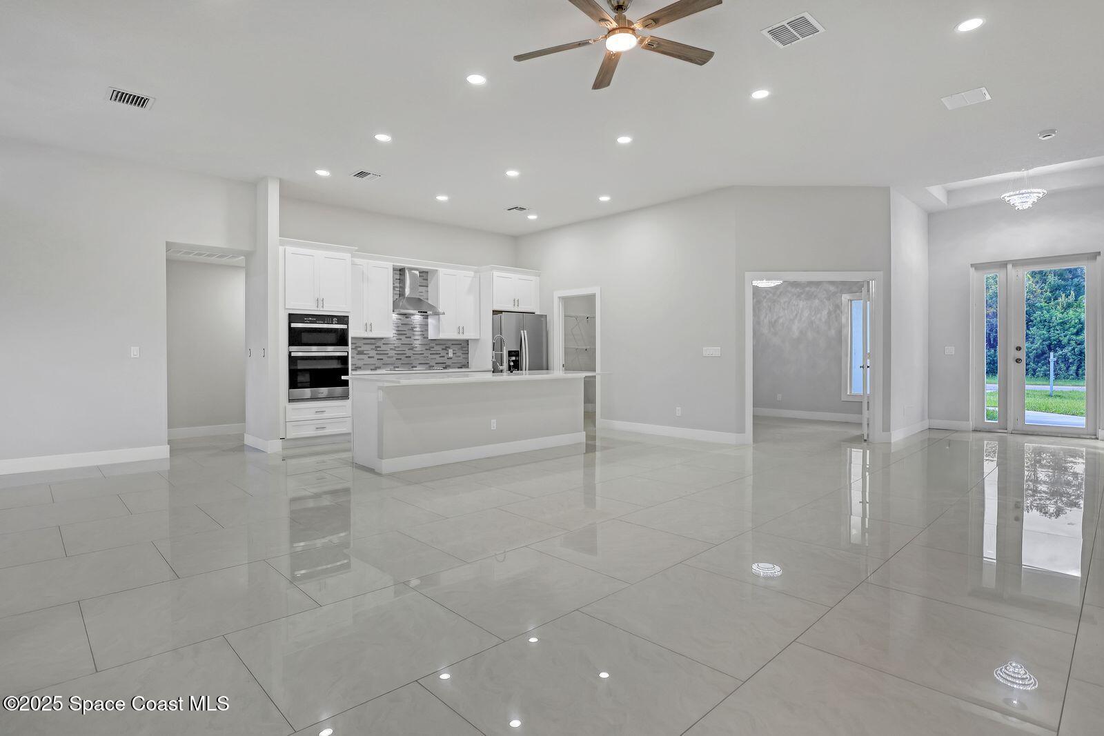 3839 Jupiter Blvd Boulevard SE