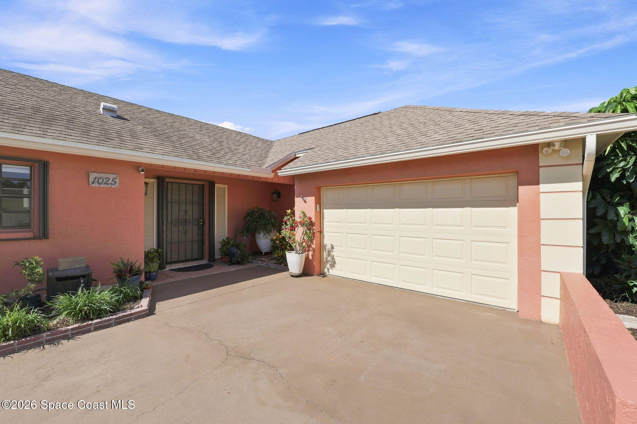 1025 Park Ridge Place