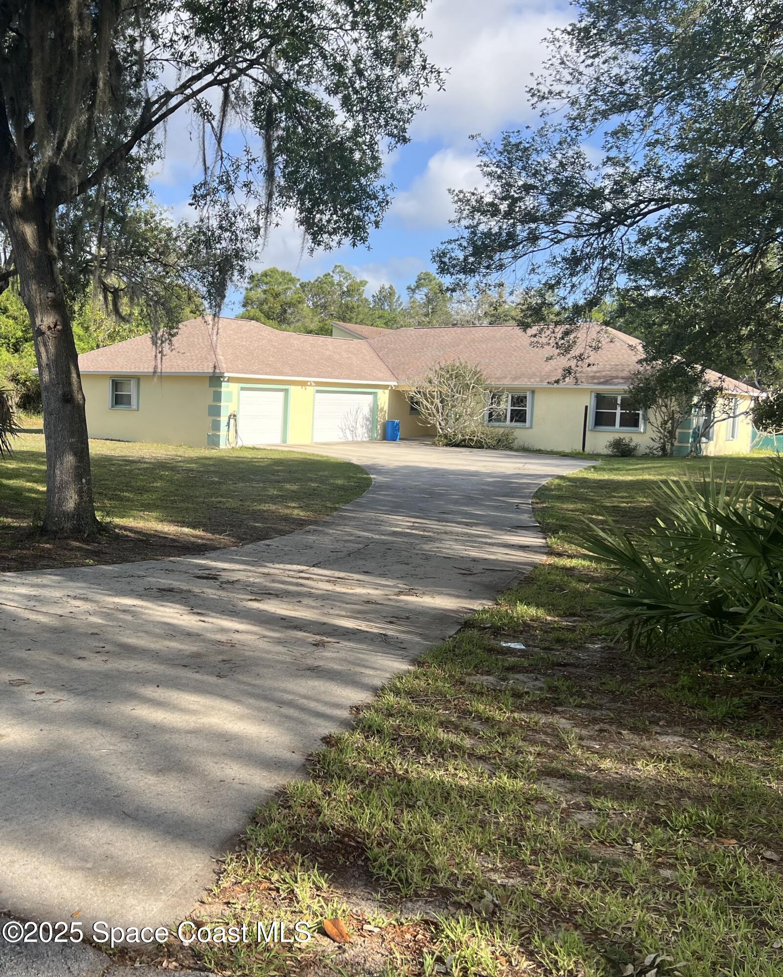 4220 Robins Hill Court