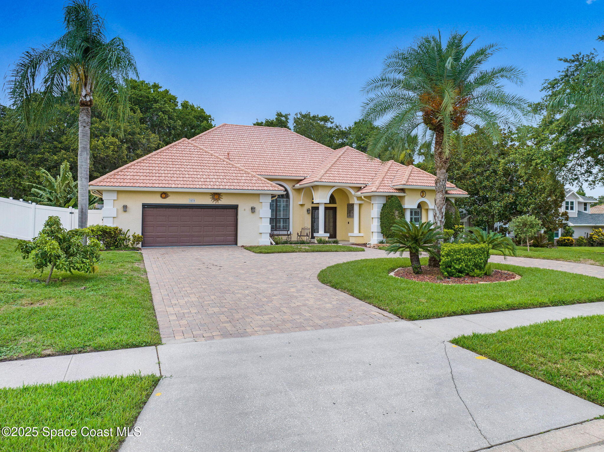 3870 Oakhill Drive