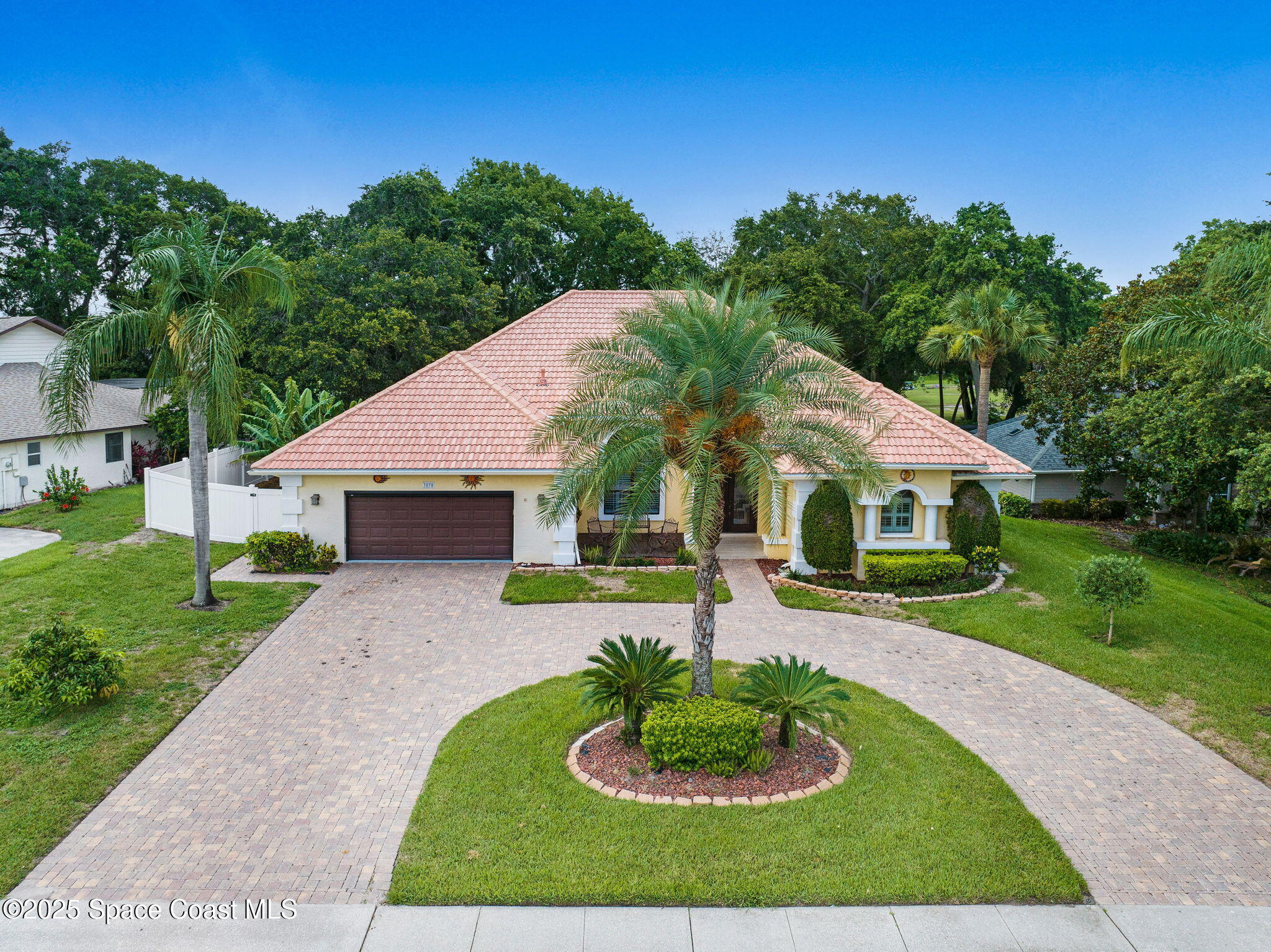 3870 Oakhill Drive