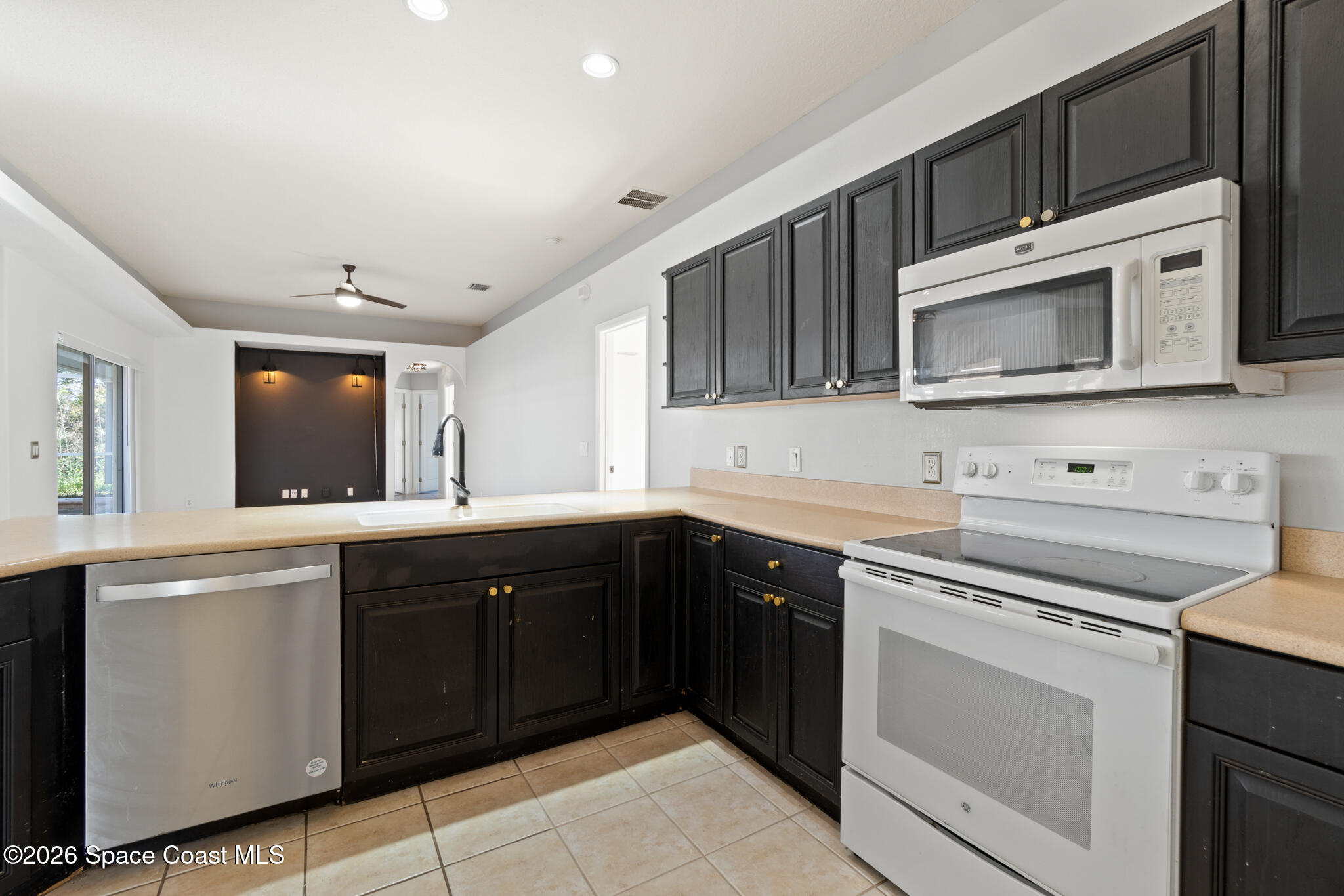 1814 Lankcashire Court