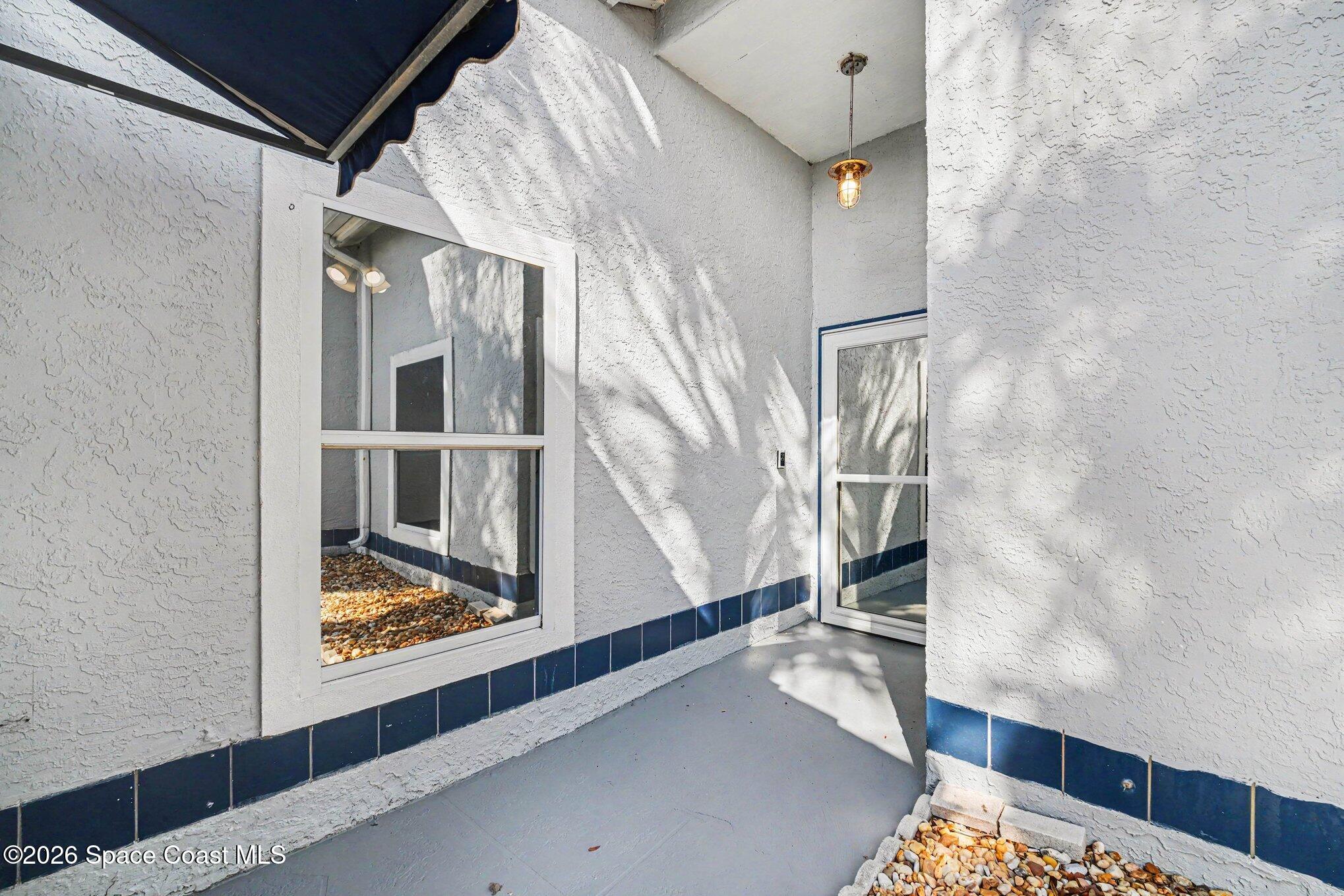 3685 Oakhill Drive