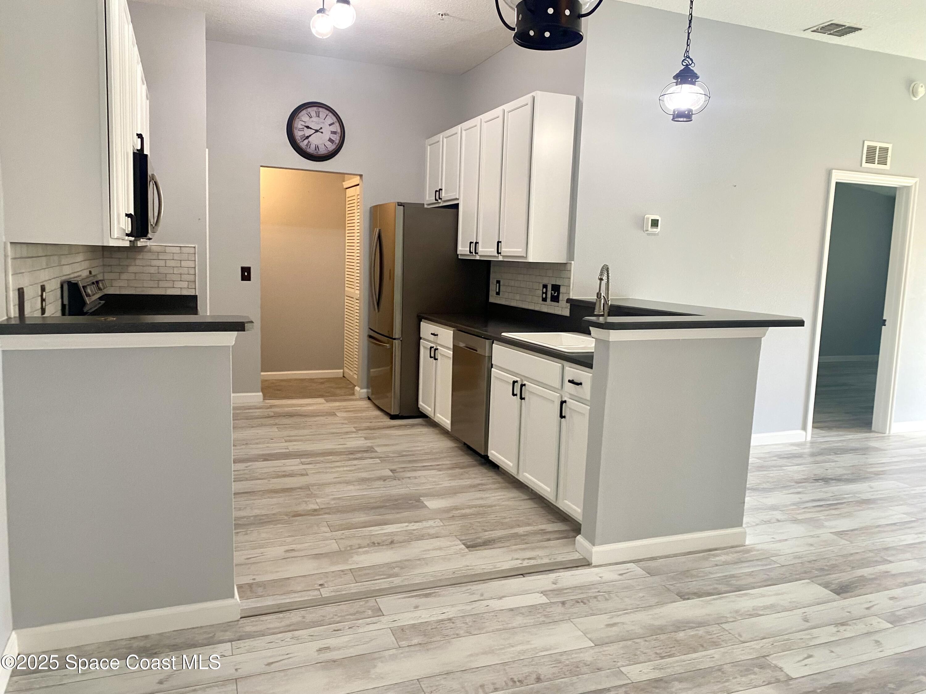 4056 Meander Place 204