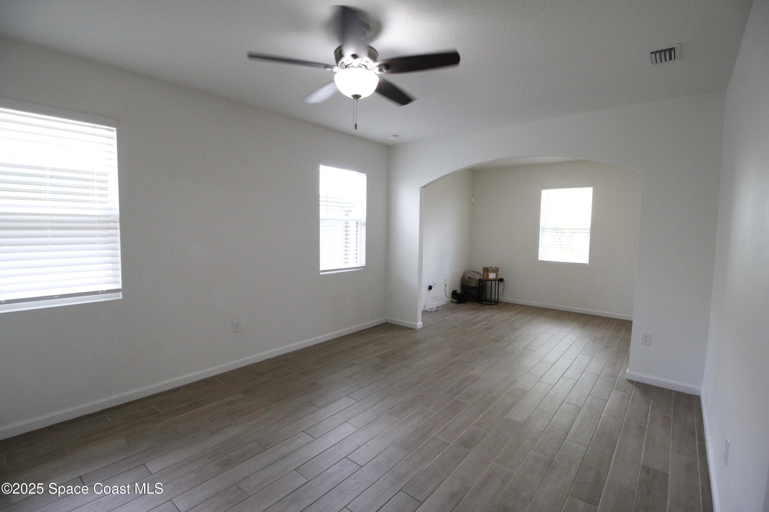 3959 Alligator Flag Circle