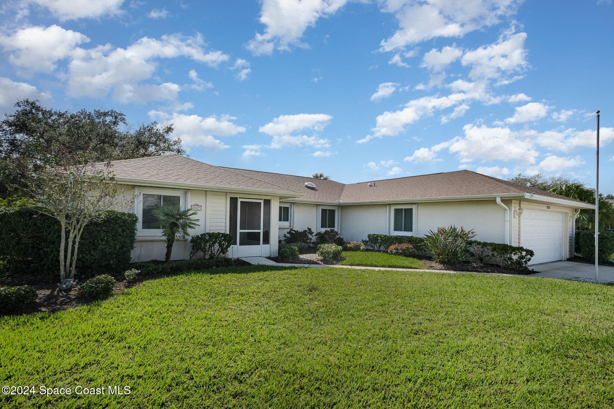 1527 Frontier Drive