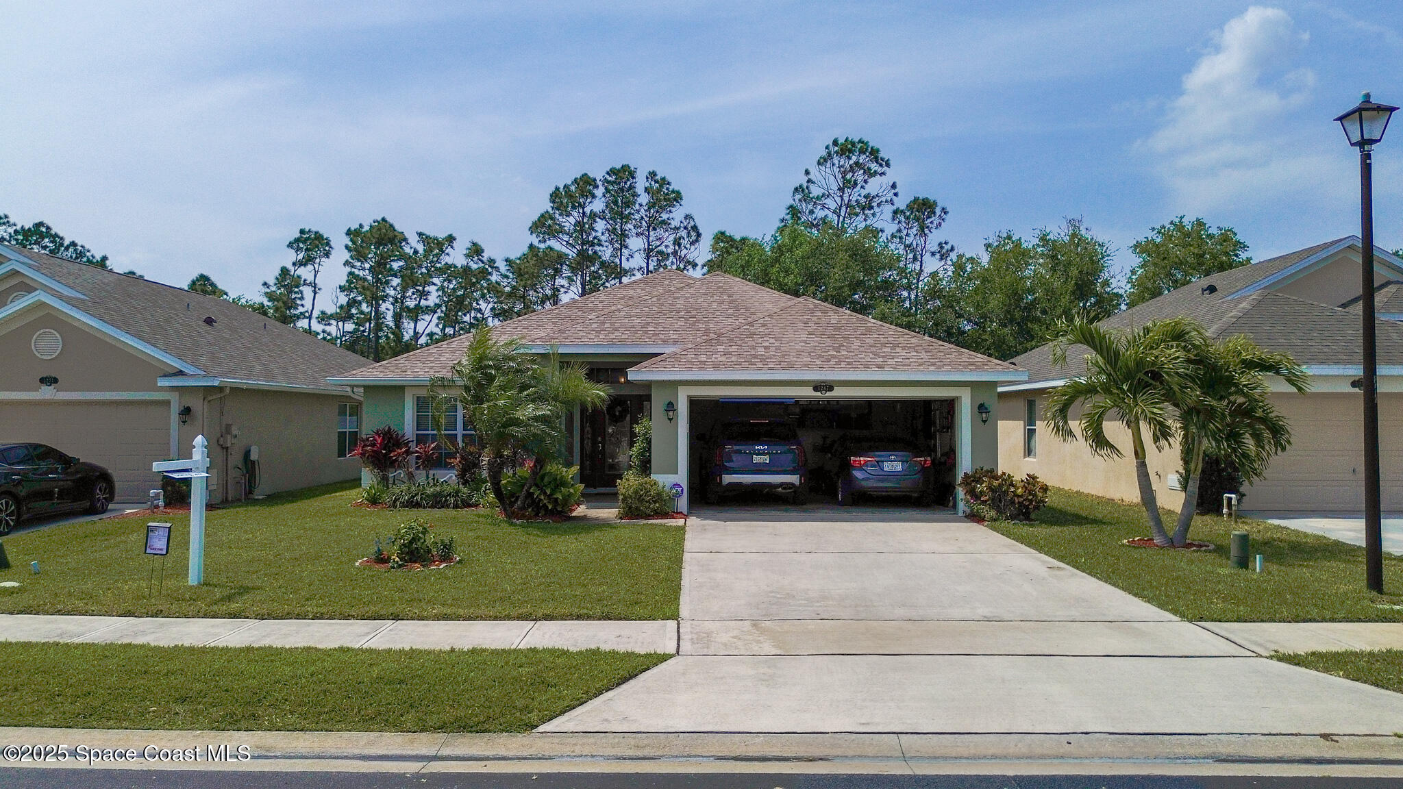 1287 Alaqua Way