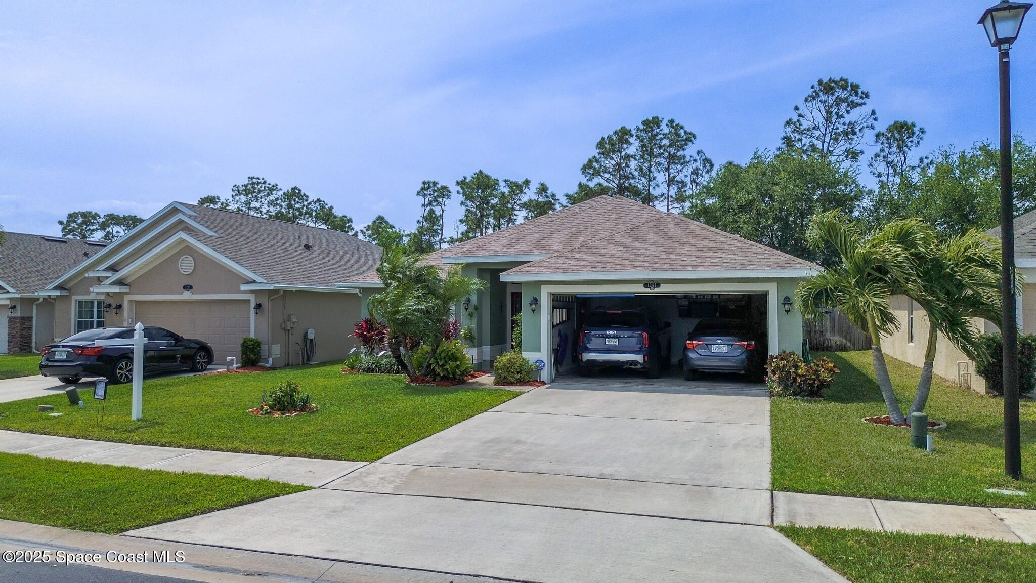 1287 Alaqua Way
