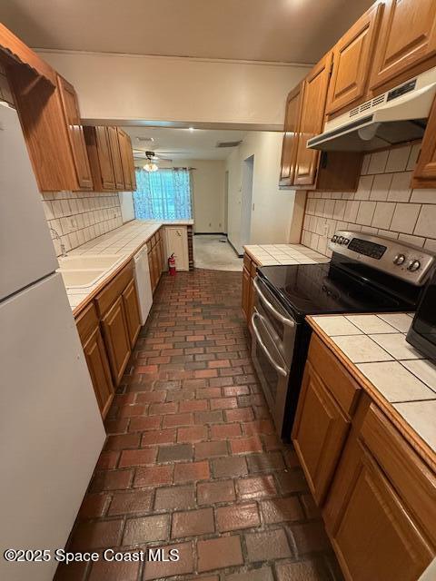2283 Saint Swithin Lane