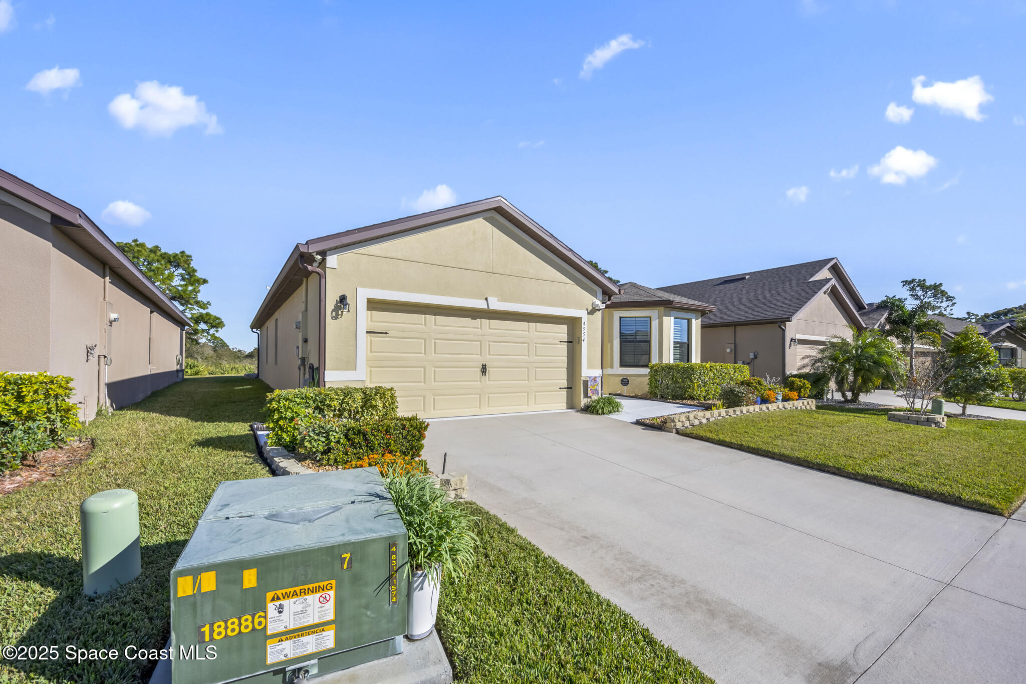 4554 Magenta Isles Drive