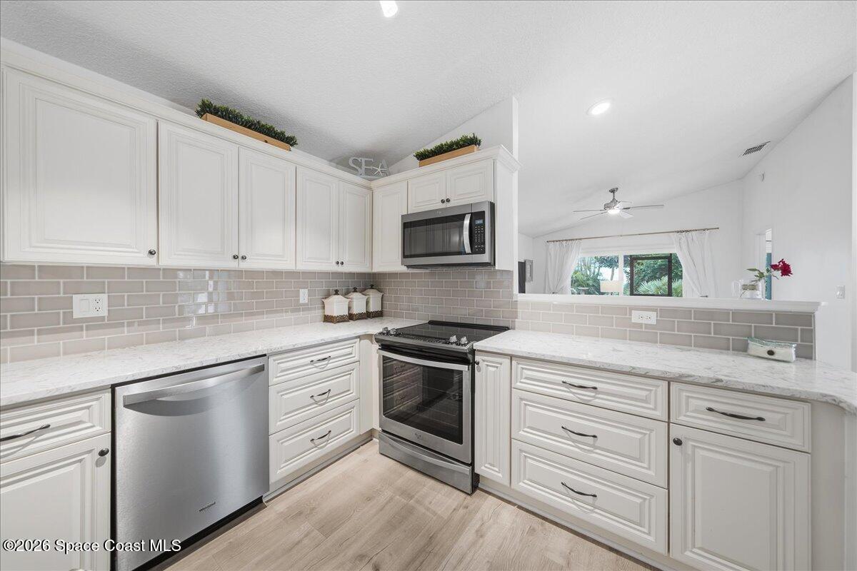 527 Oak Mont Place
