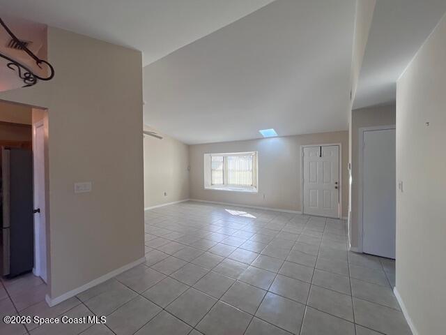 565 Heather Avenue NE