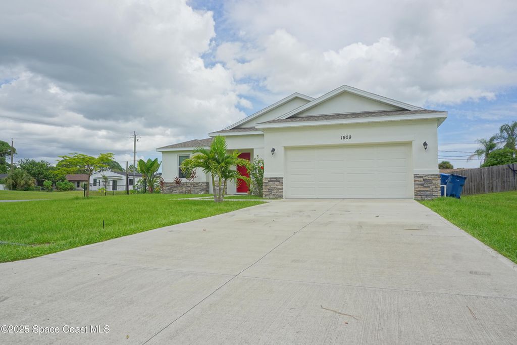 Photo of 1909 Thomasville Avenue SE, Palm Bay, FL 32909 (MLS # 1056598)