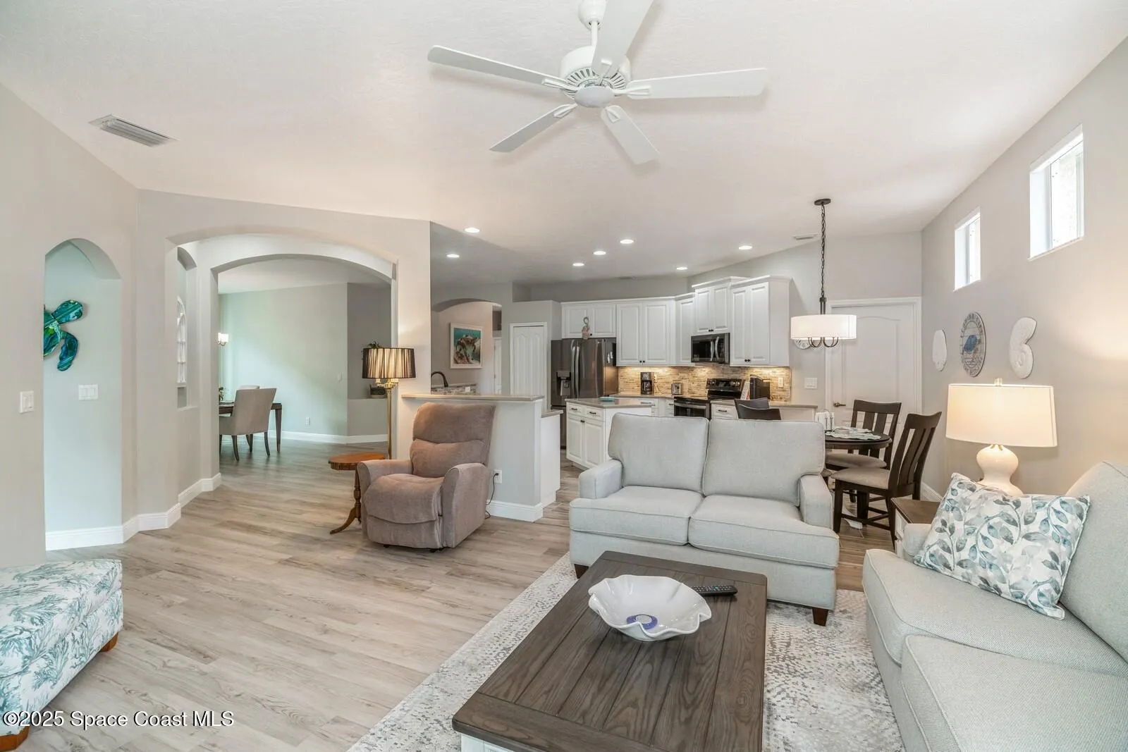 Indialantic, Florida 32903, United States, 4 Bedrooms Bedrooms, ,2 BathroomsBathrooms,Residential,Pending,82447