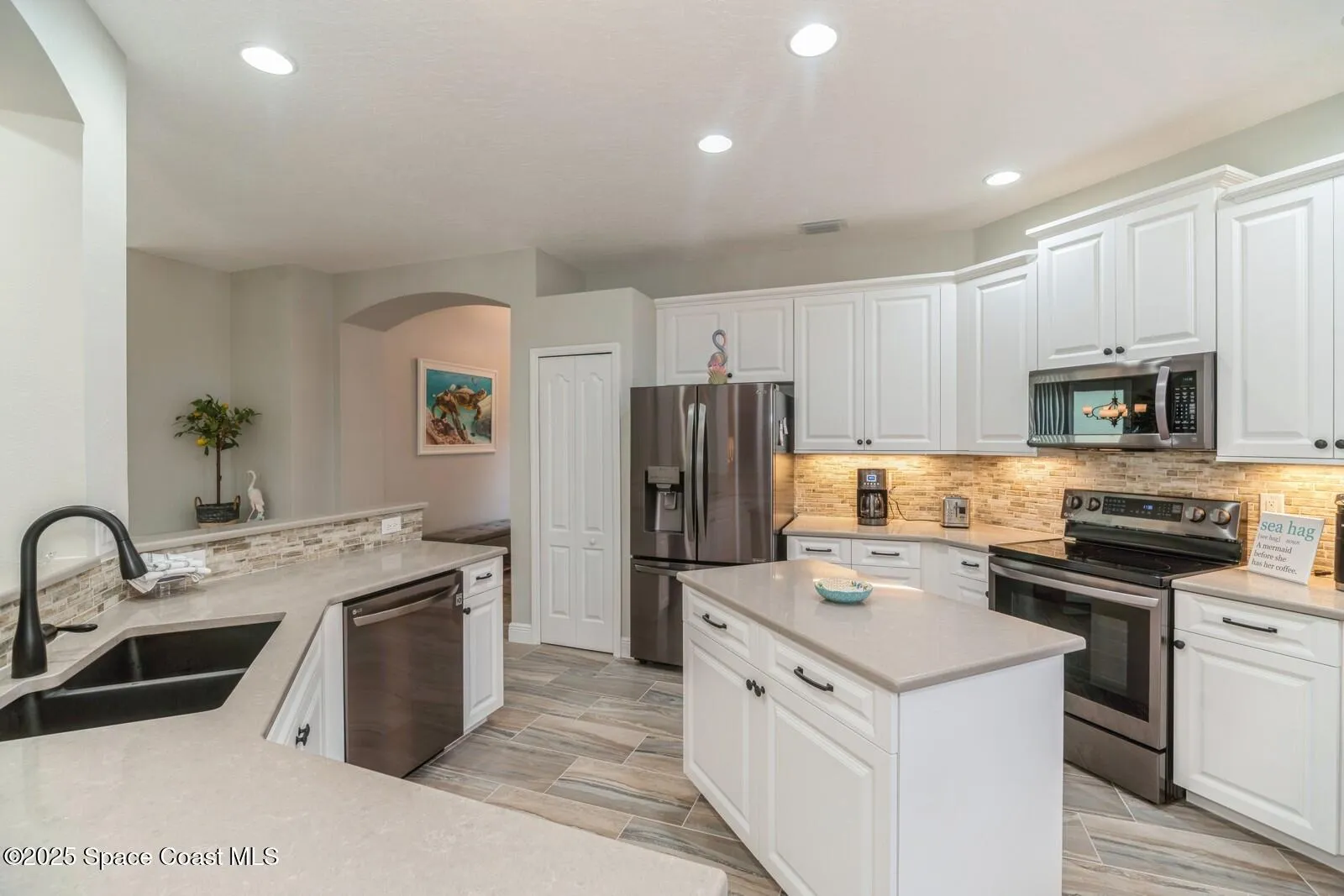 Indialantic, Florida 32903, United States, 4 Bedrooms Bedrooms, ,2 BathroomsBathrooms,Residential,Pending,82447