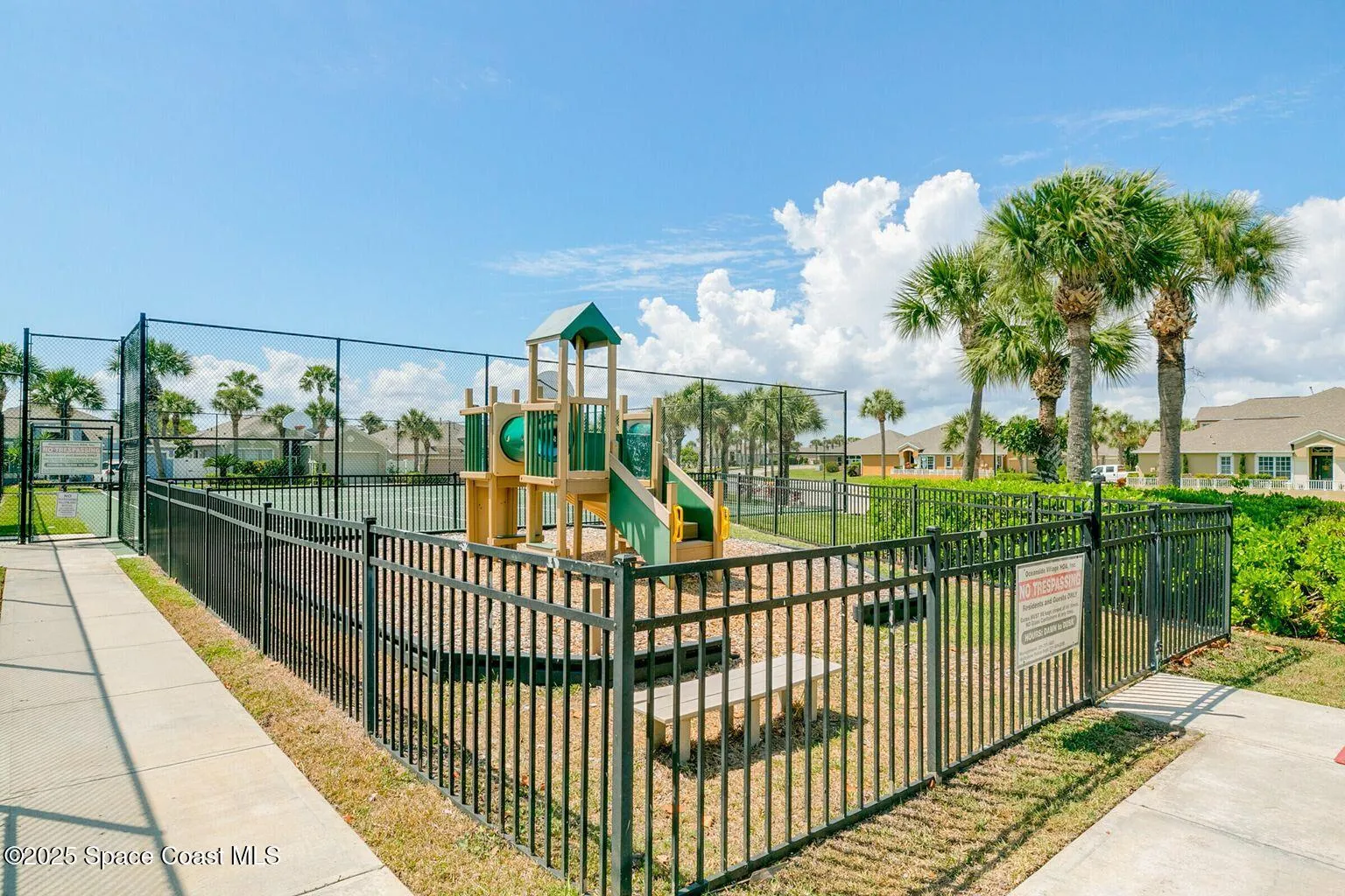 Indialantic, Florida 32903, United States, 4 Bedrooms Bedrooms, ,2 BathroomsBathrooms,Residential,Pending,82447