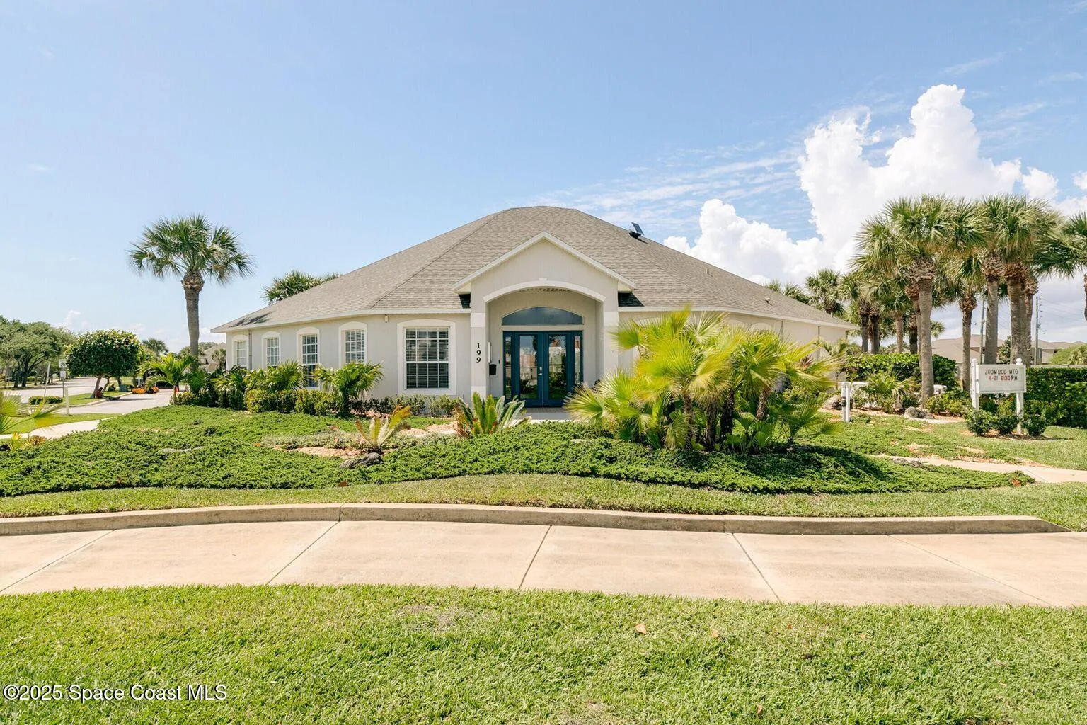 Indialantic, Florida 32903, United States, 4 Bedrooms Bedrooms, ,2 BathroomsBathrooms,Residential,Pending,82447