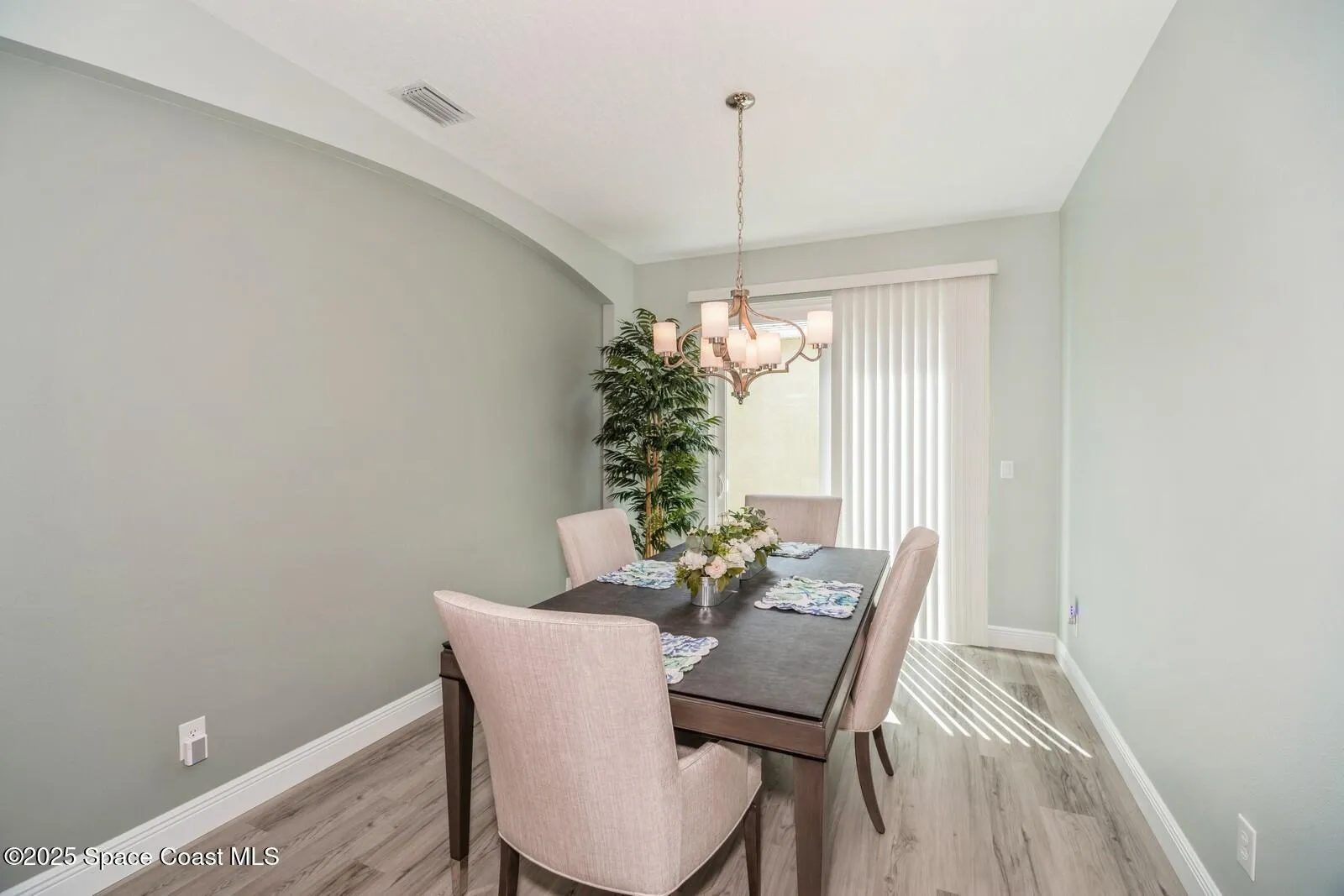 Indialantic, Florida 32903, United States, 4 Bedrooms Bedrooms, ,2 BathroomsBathrooms,Residential,Pending,82447