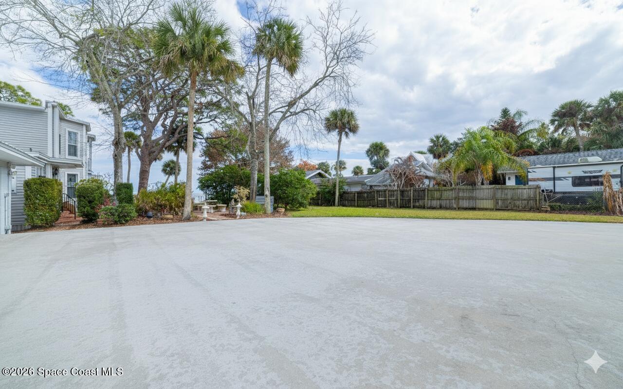 Titusville, Florida, 32796, United States, 4 Bedrooms Bedrooms, ,3 BathroomsBathrooms,Residential,Active,2019820