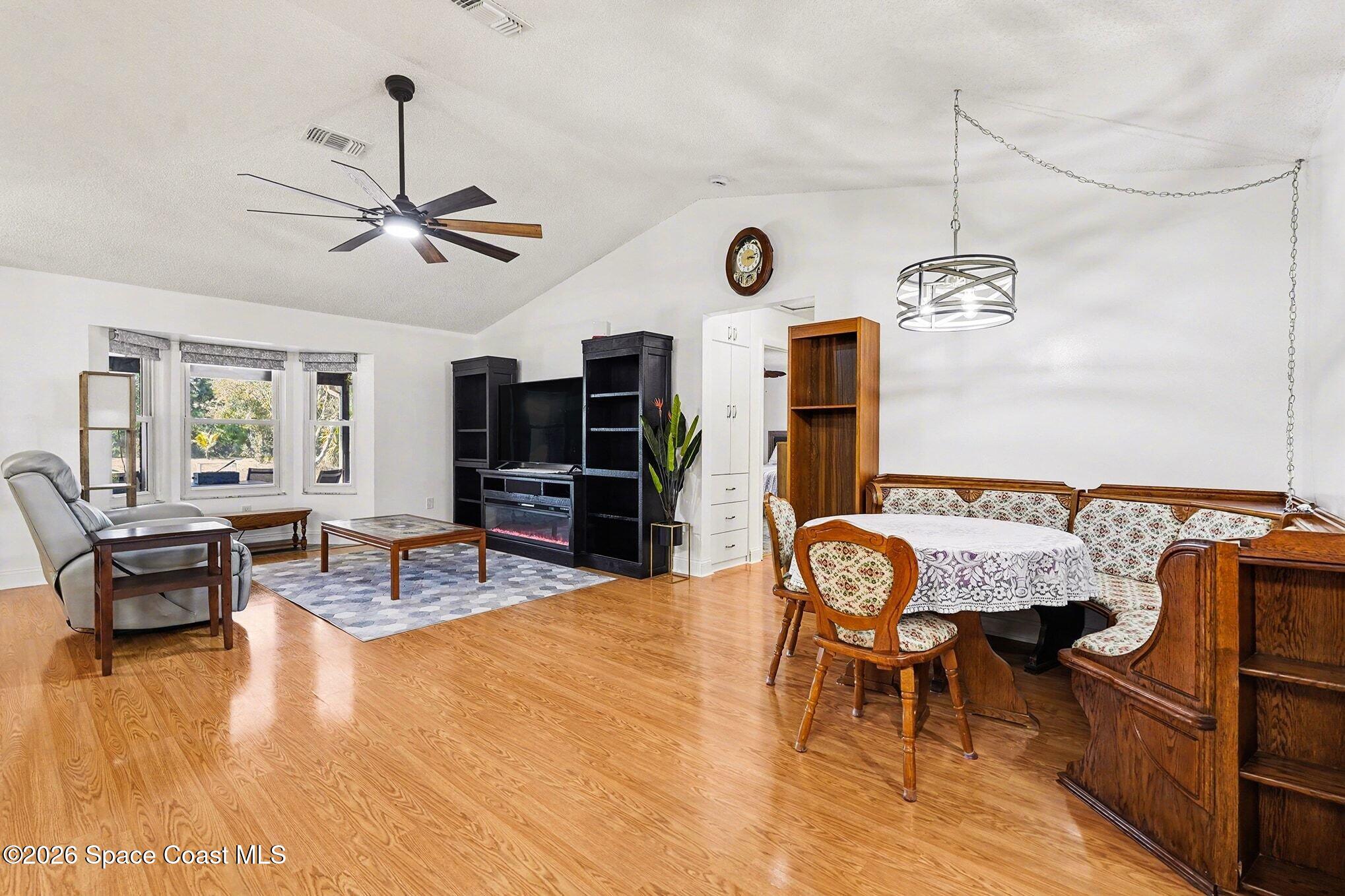 457 Wildwood Avenue SW