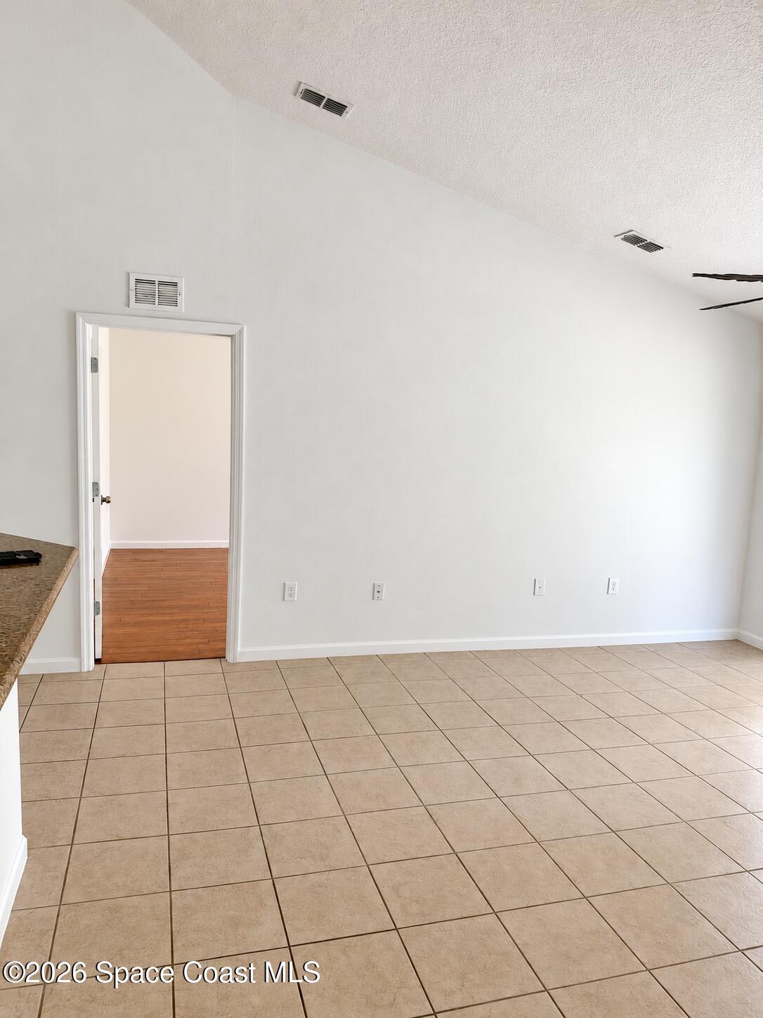 284 SE Abernathy Circle