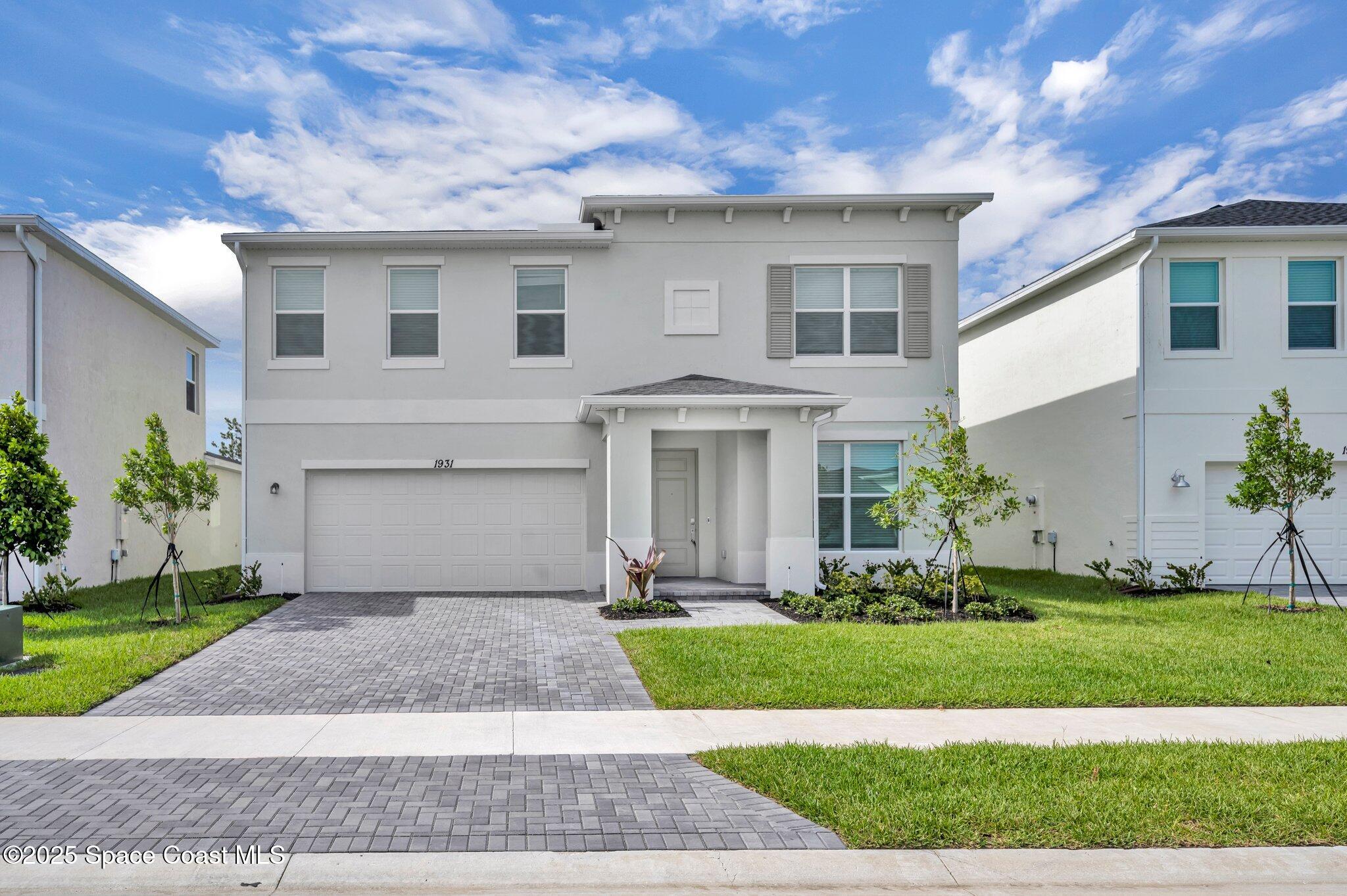 1931 Marigold Trail NW