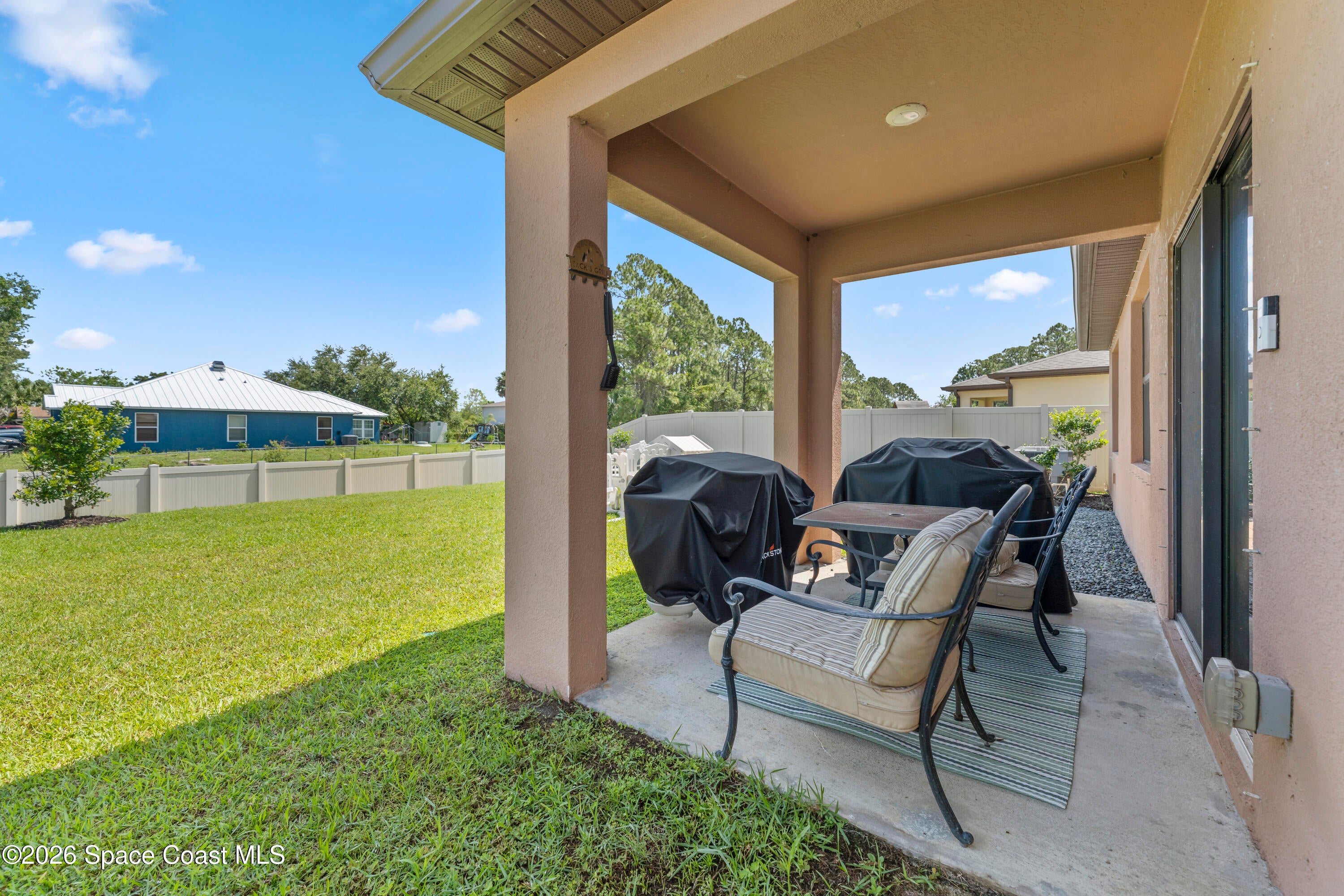 1598 Mineral Loop Drive NW