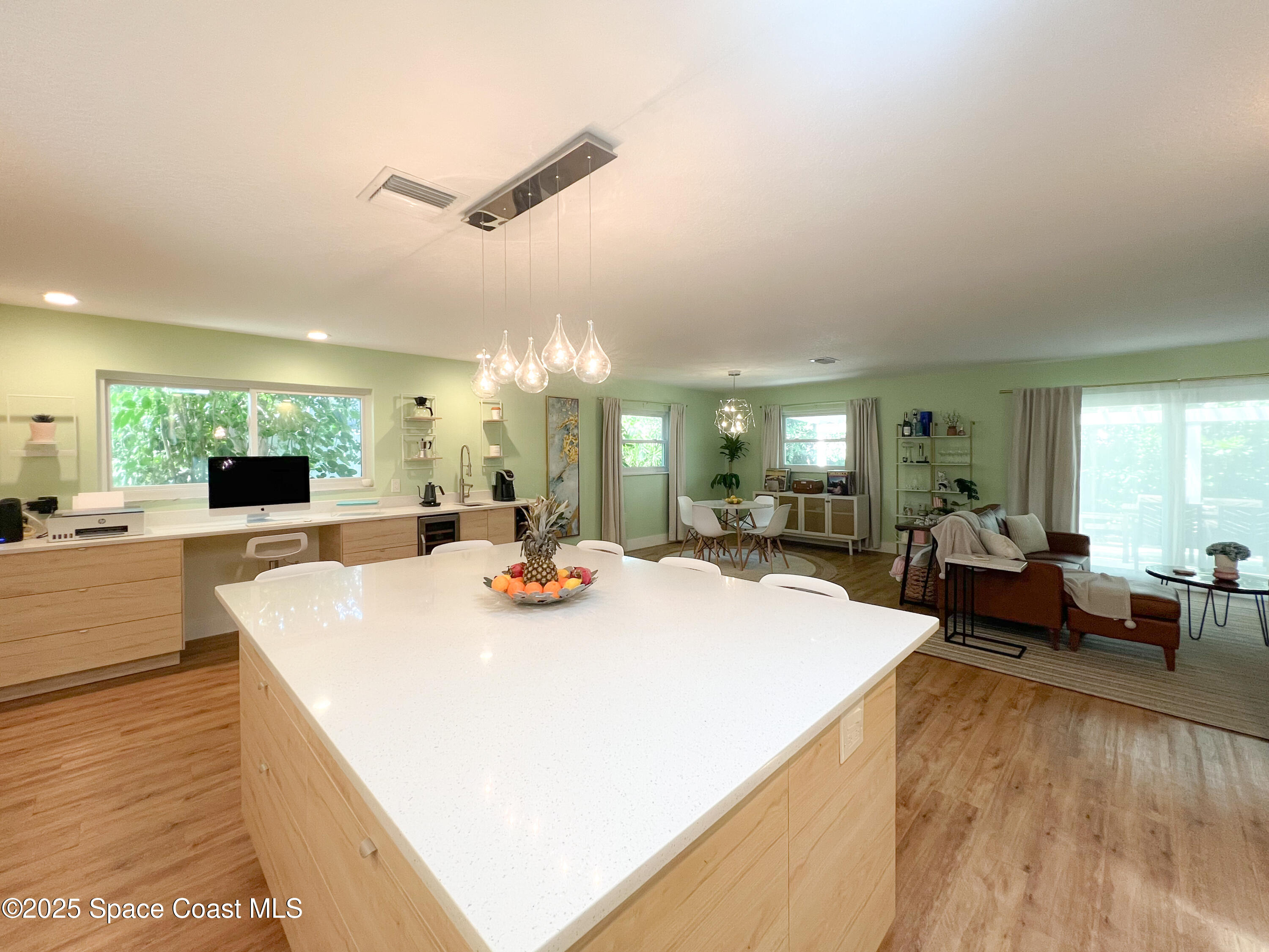 787 Nassau Road