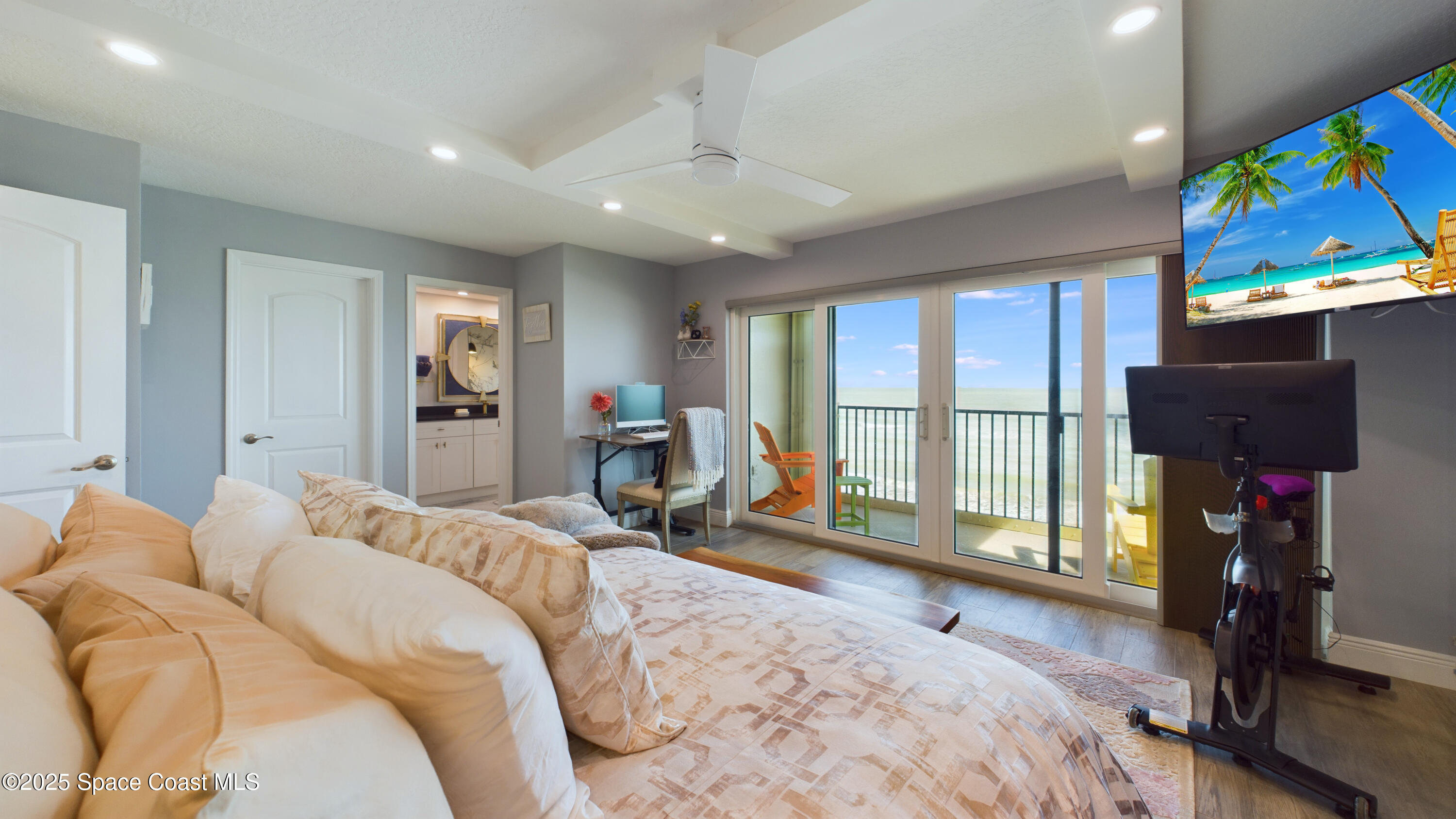 995 N Highway A1a 510