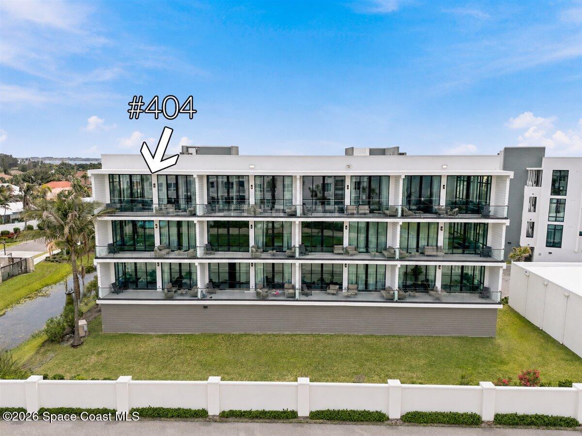 3051 Hafen Lane 404