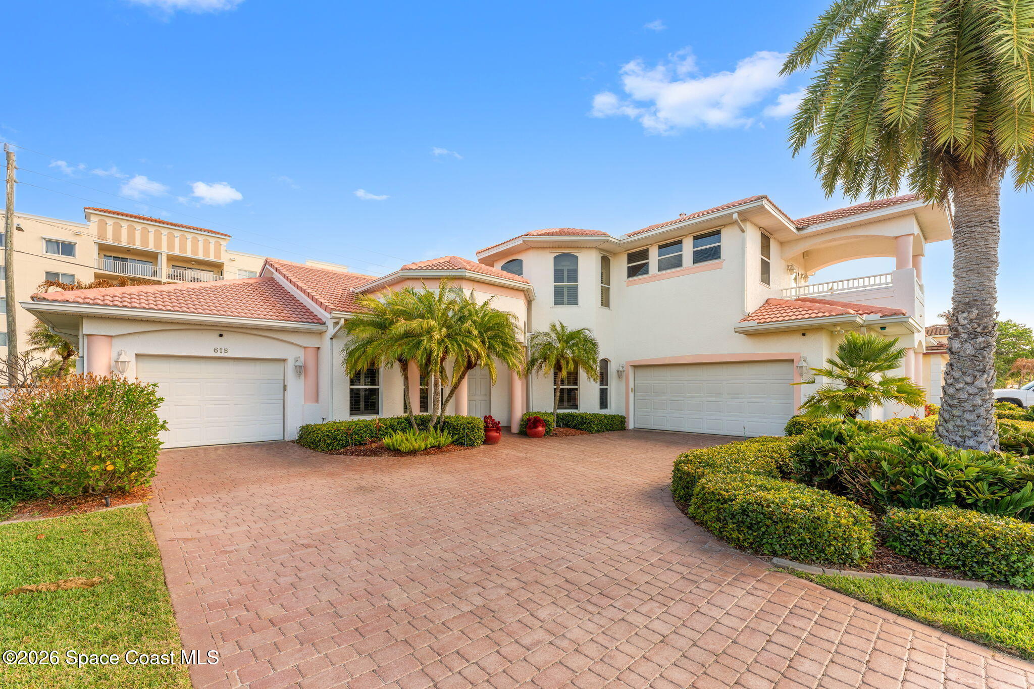 618 Manatee Bay Drive