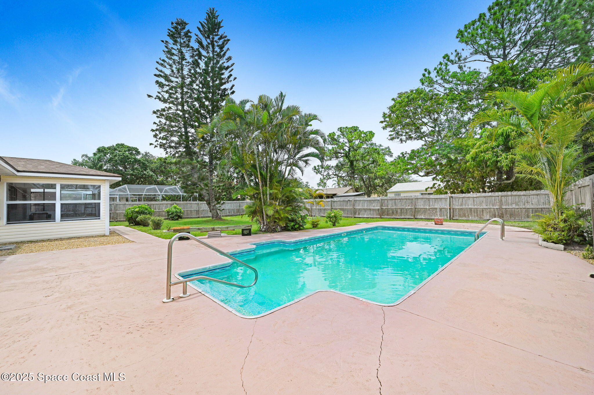 409 Stendal Road NW