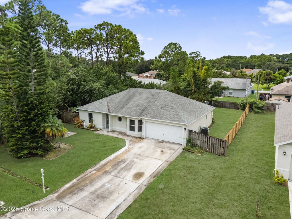 Photo of 2678 Ramsdale Drive Drive SE, Palm Bay, FL 32909 (MLS # 1057204)