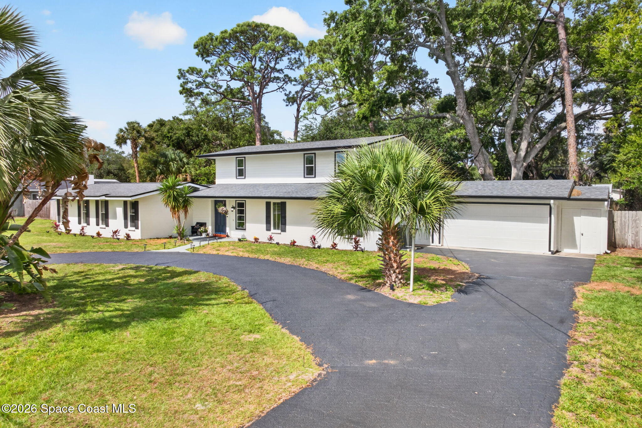 2215 Coconut Lane