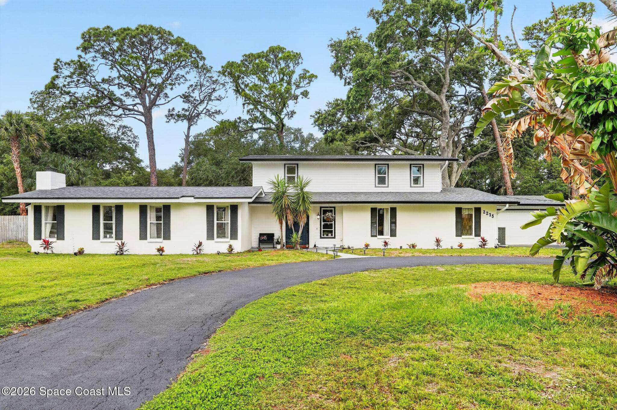 2215 Coconut Lane