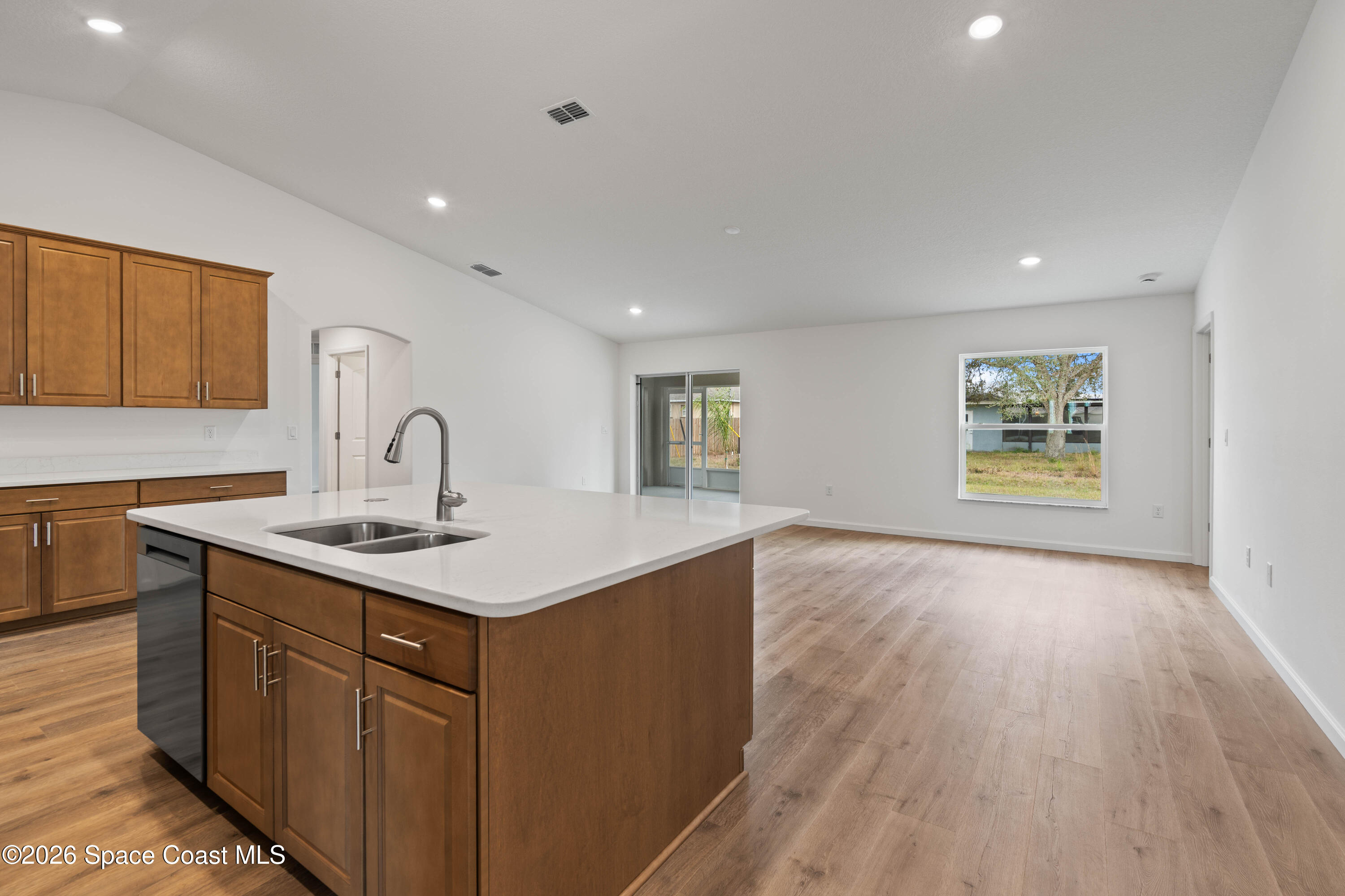 1098 Carthage Avenue NW