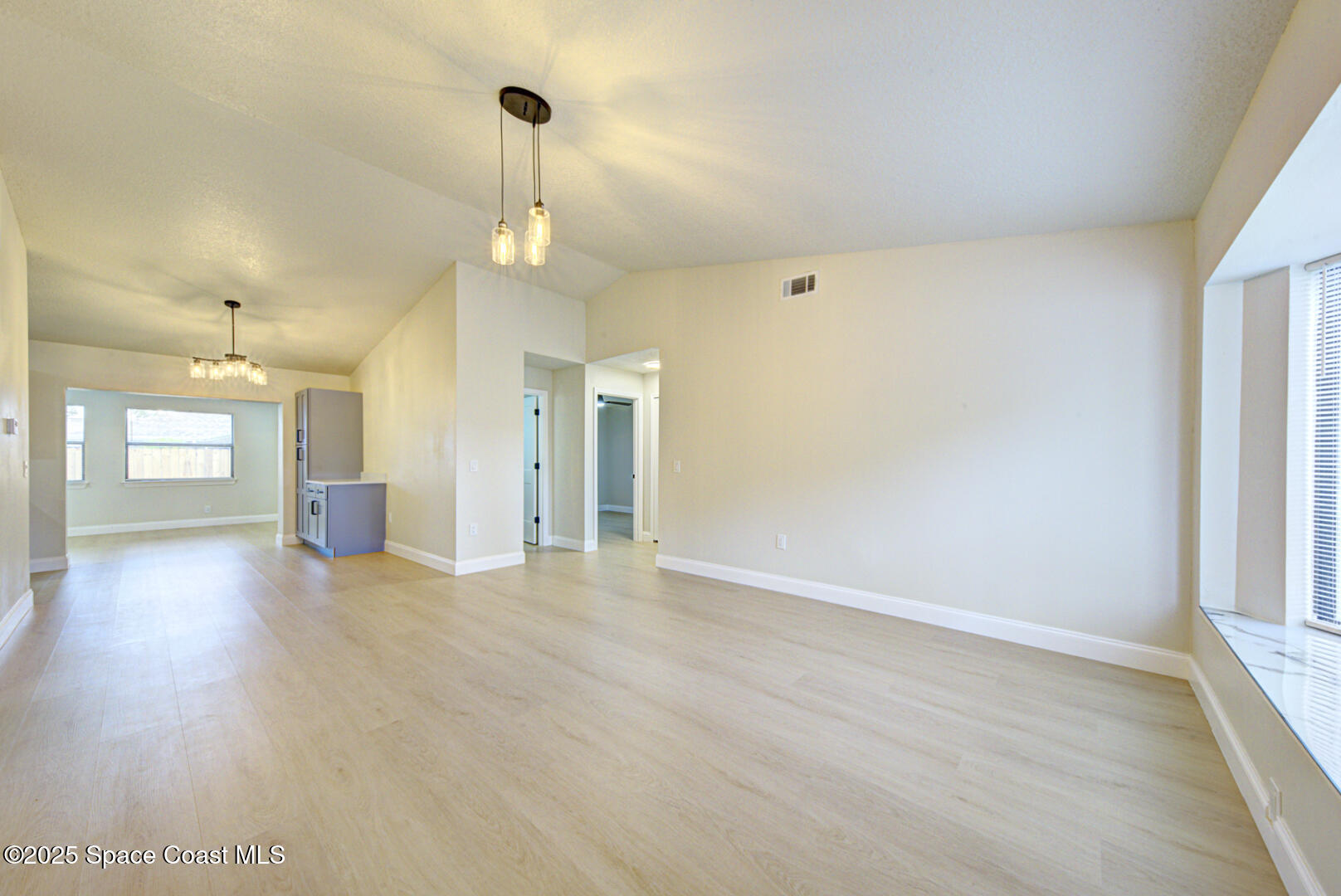 6198 Aires Avenue