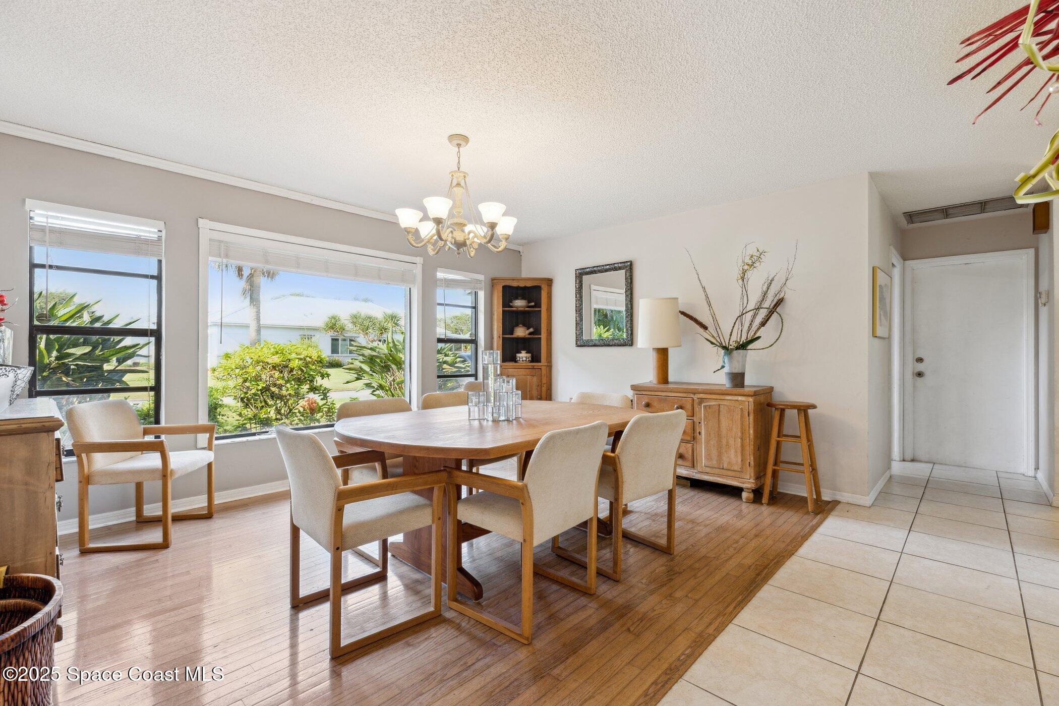 370 Mosswood Boulevard